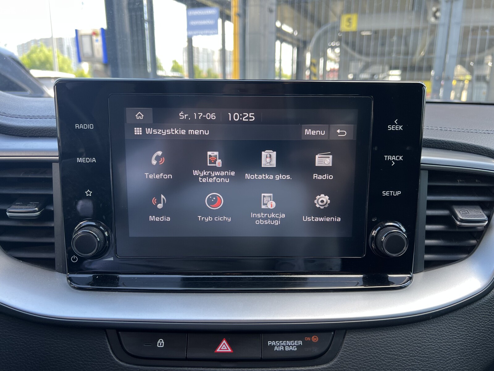 Kia Ceed - zdjęcie 17