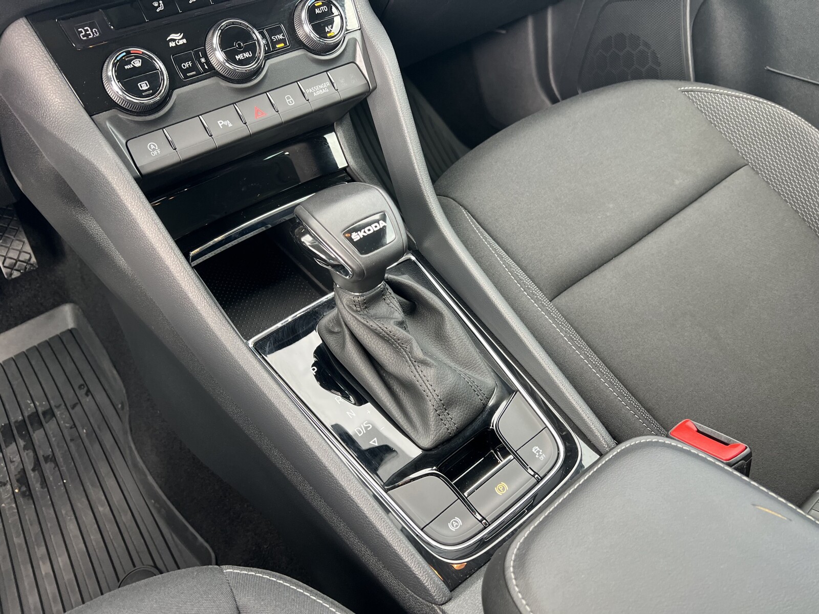 Škoda Karoq - zdjęcie 22
