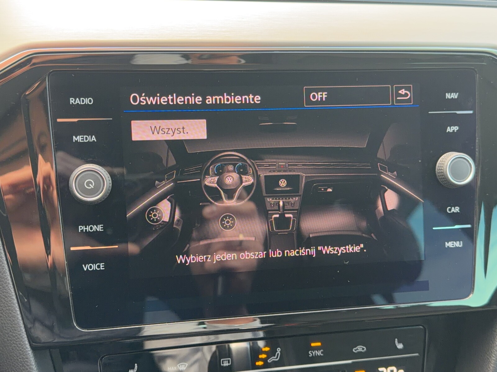 Volkswagen Passat Variant - zdjęcie 33