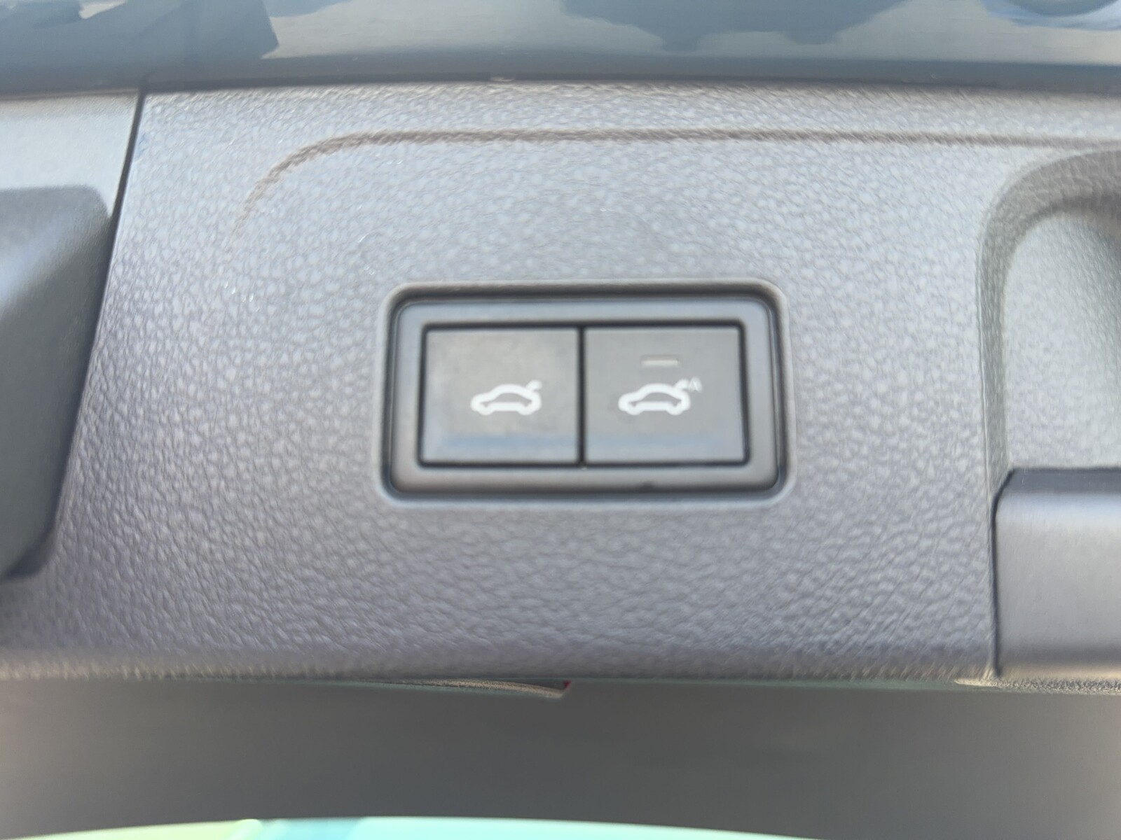 Volkswagen Passat Variant - zdjęcie 16