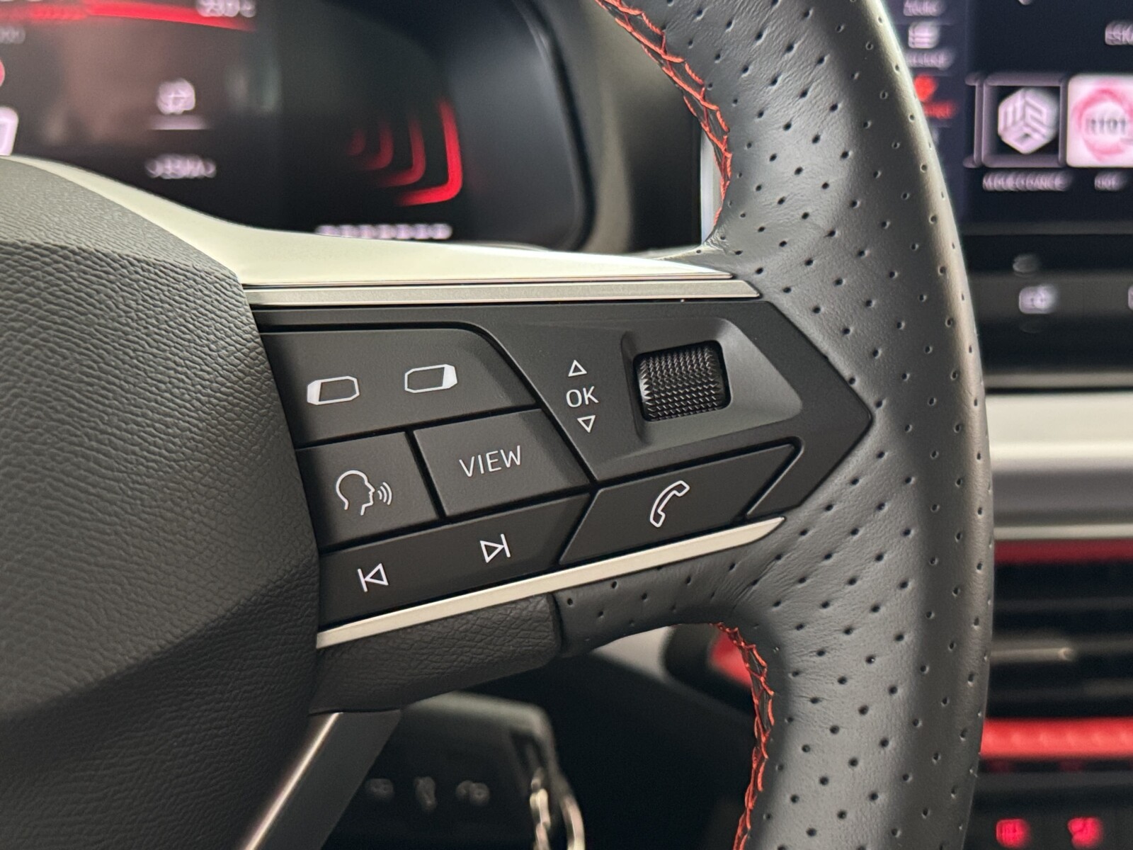Seat Arona - zdjęcie 23