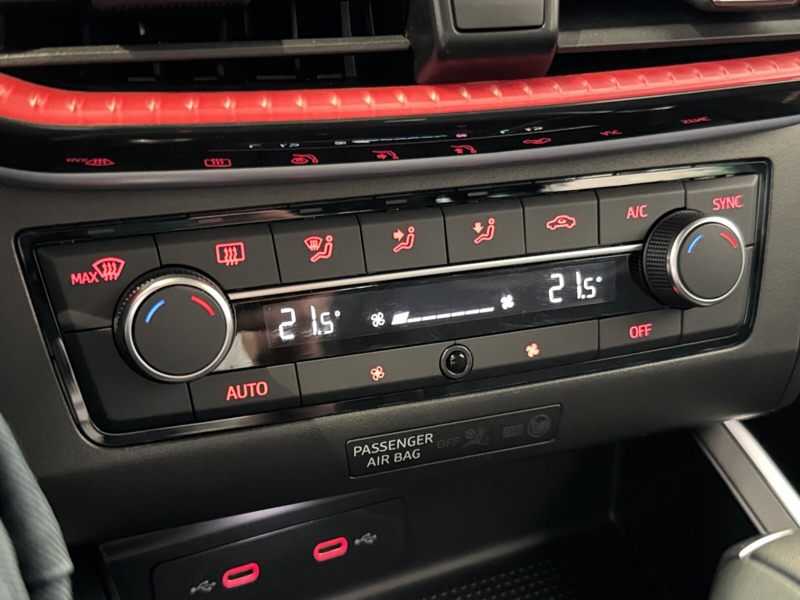Seat Arona - zdjęcie 26