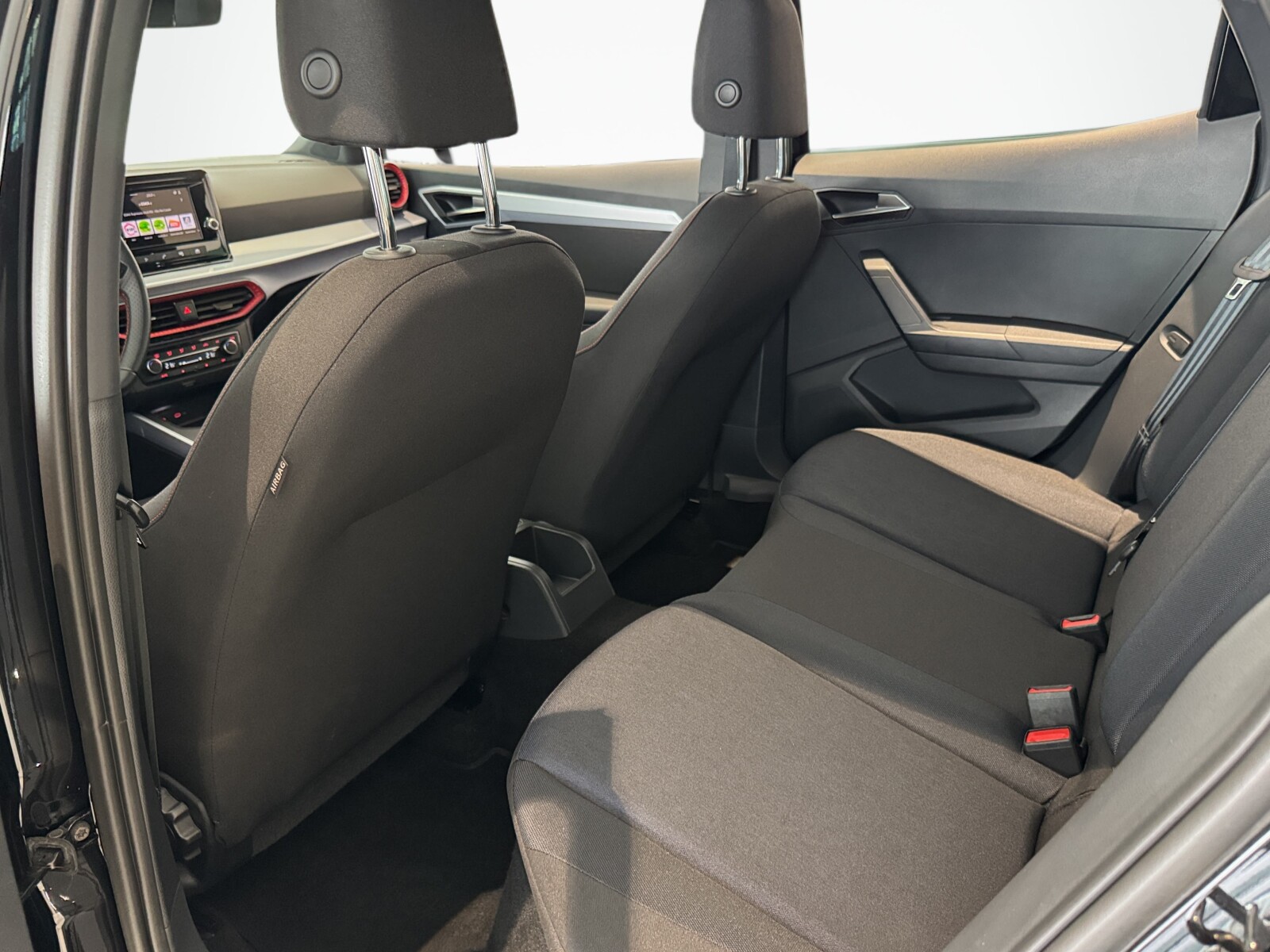 Seat Arona - zdjęcie 12