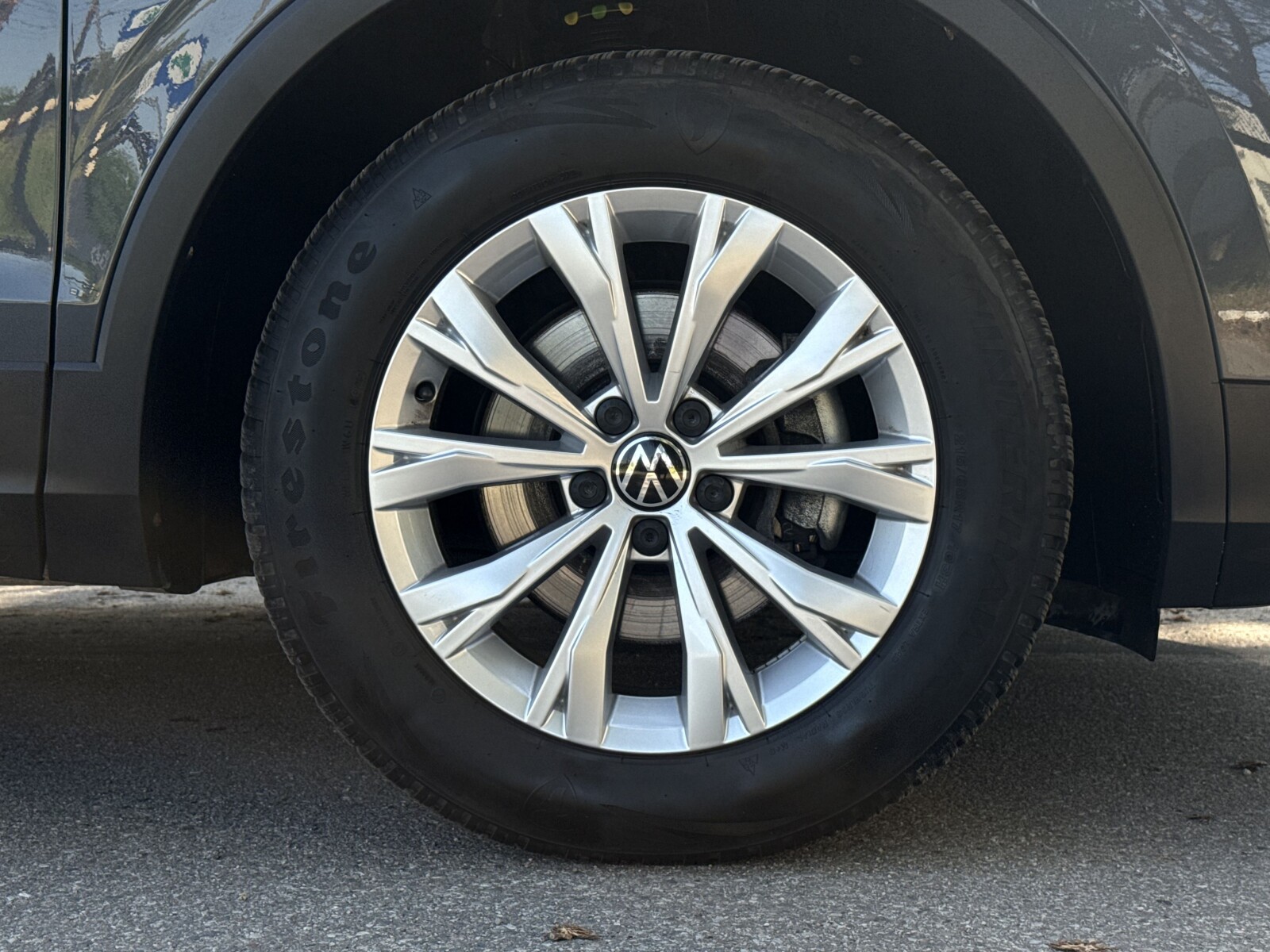 Volkswagen Tiguan - zdjęcie 37
