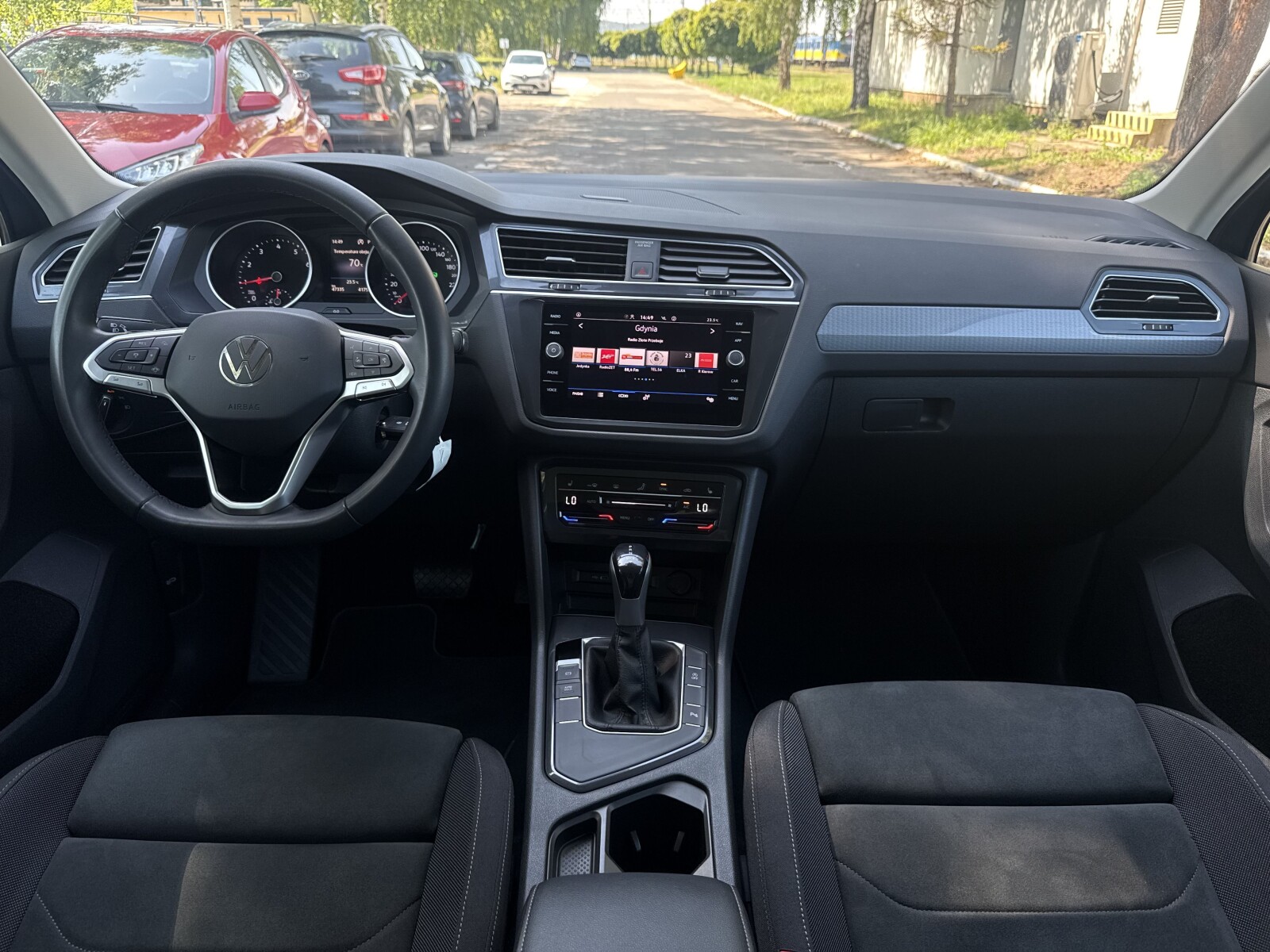 Volkswagen Tiguan - zdjęcie 9