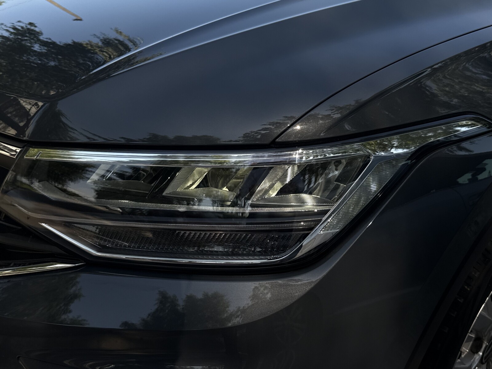 Volkswagen Tiguan - zdjęcie 38