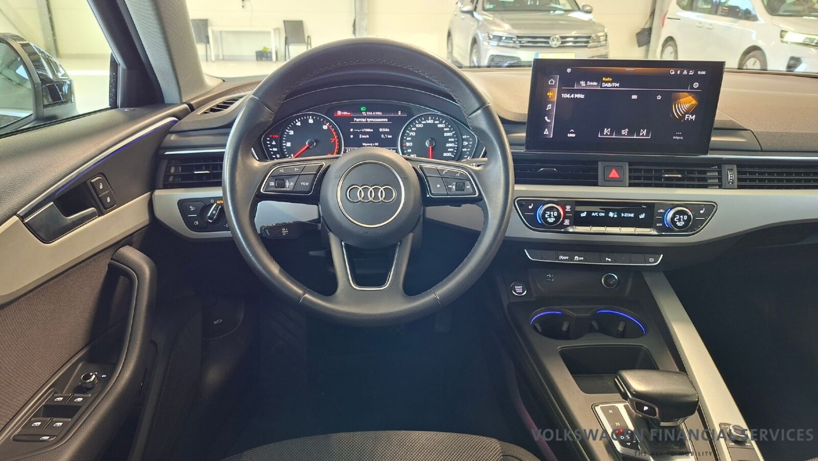 Audi A4 Limousine - zdjęcie 12