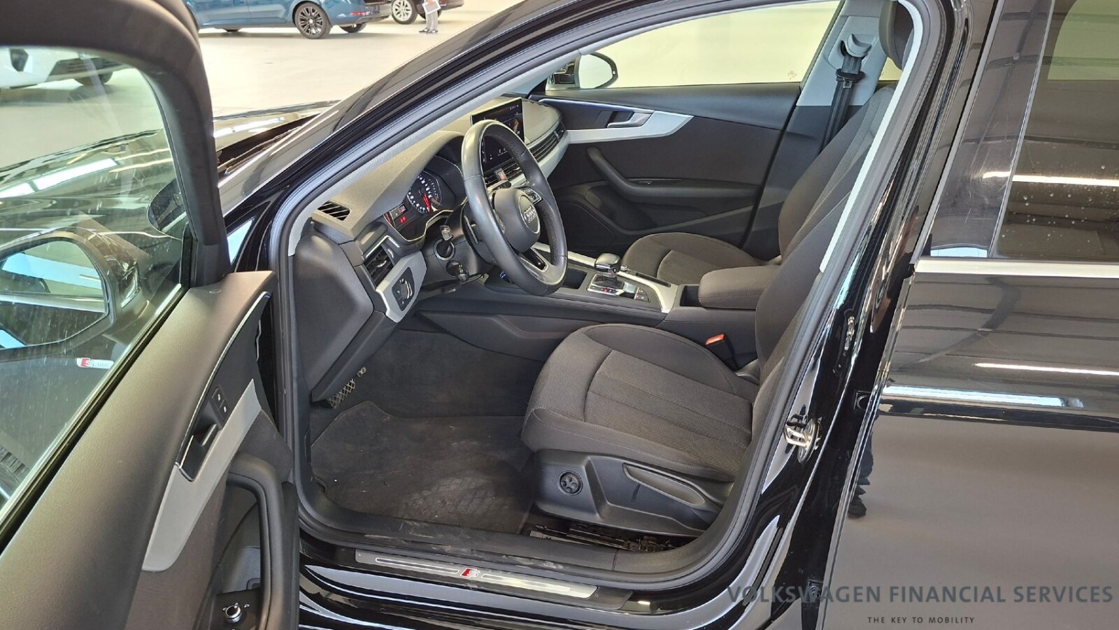 Audi A4 Limousine - zdjęcie 8