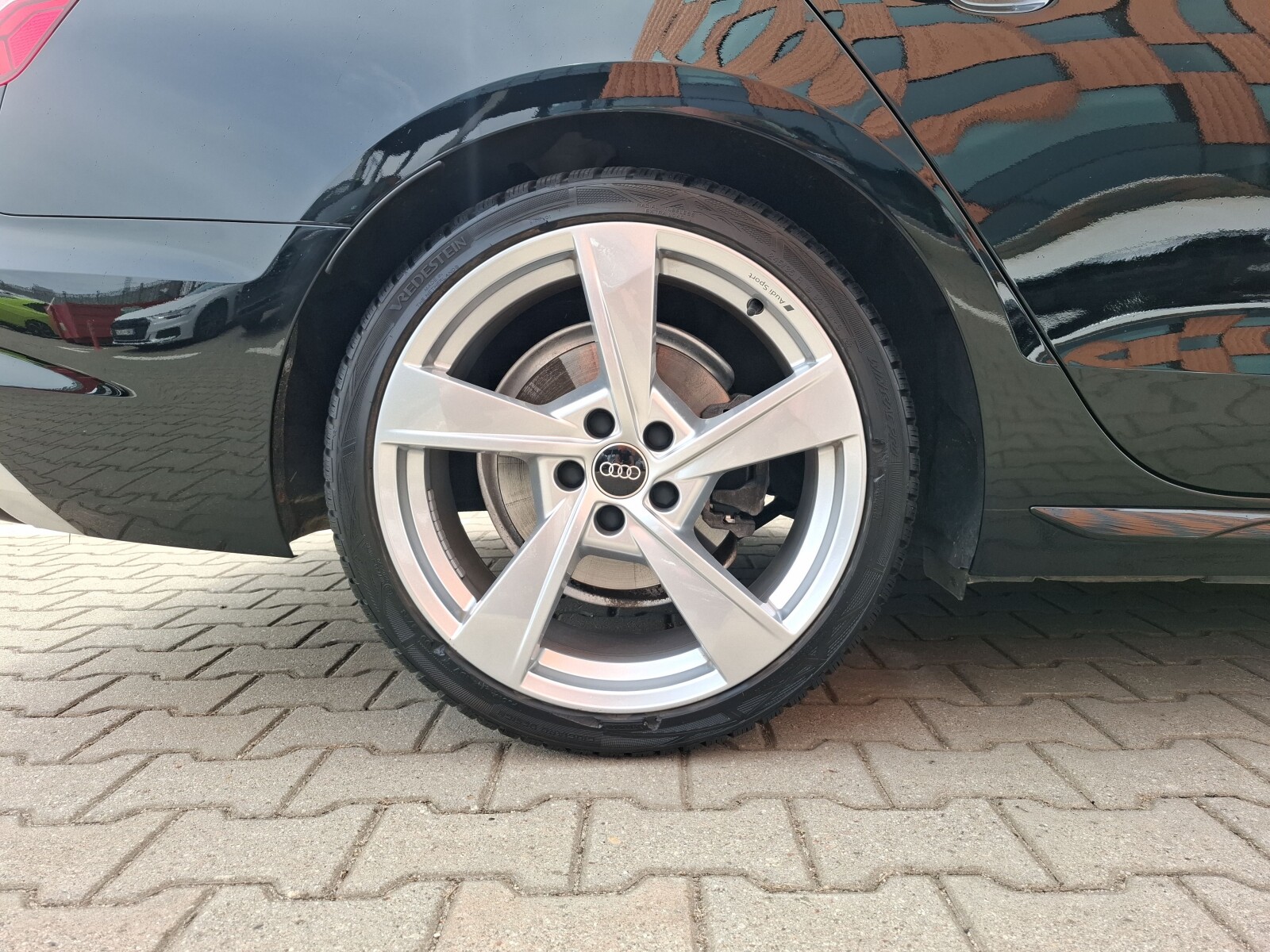 Audi A4 Limousine - zdjęcie 10