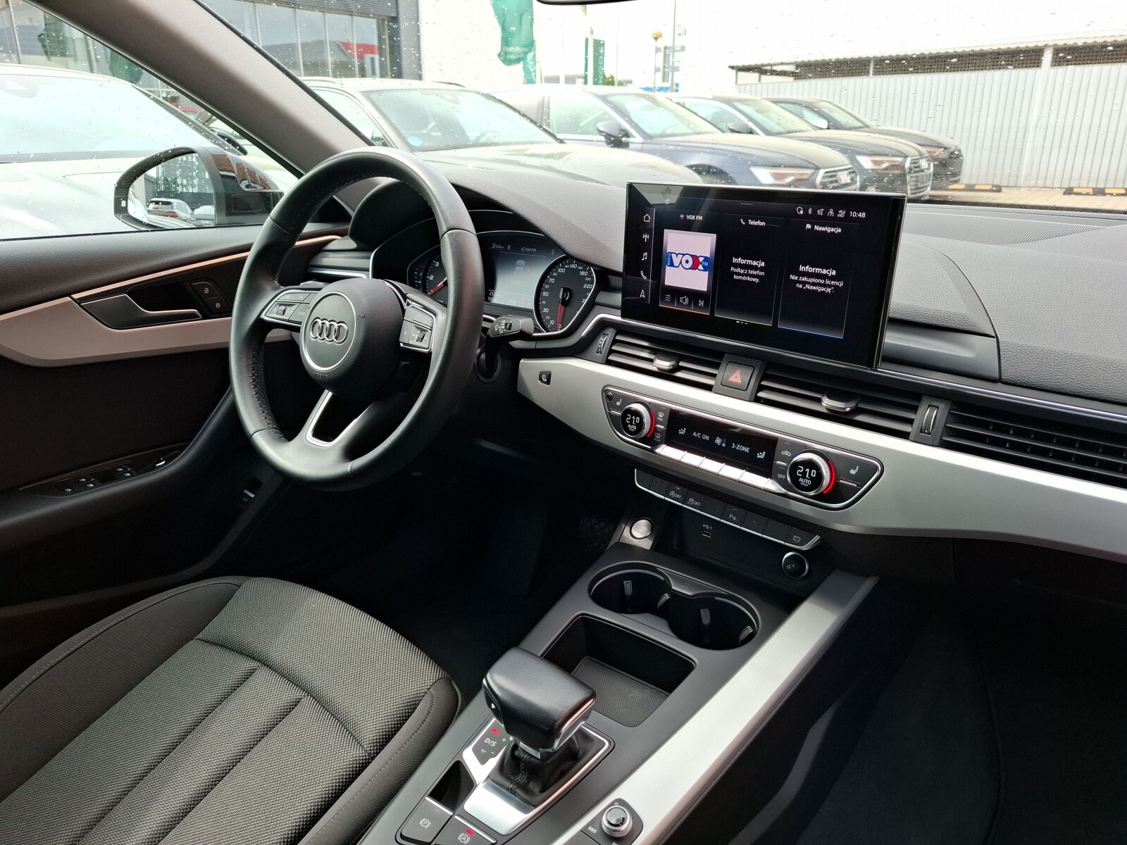 Audi A4 Limousine - zdjęcie 12