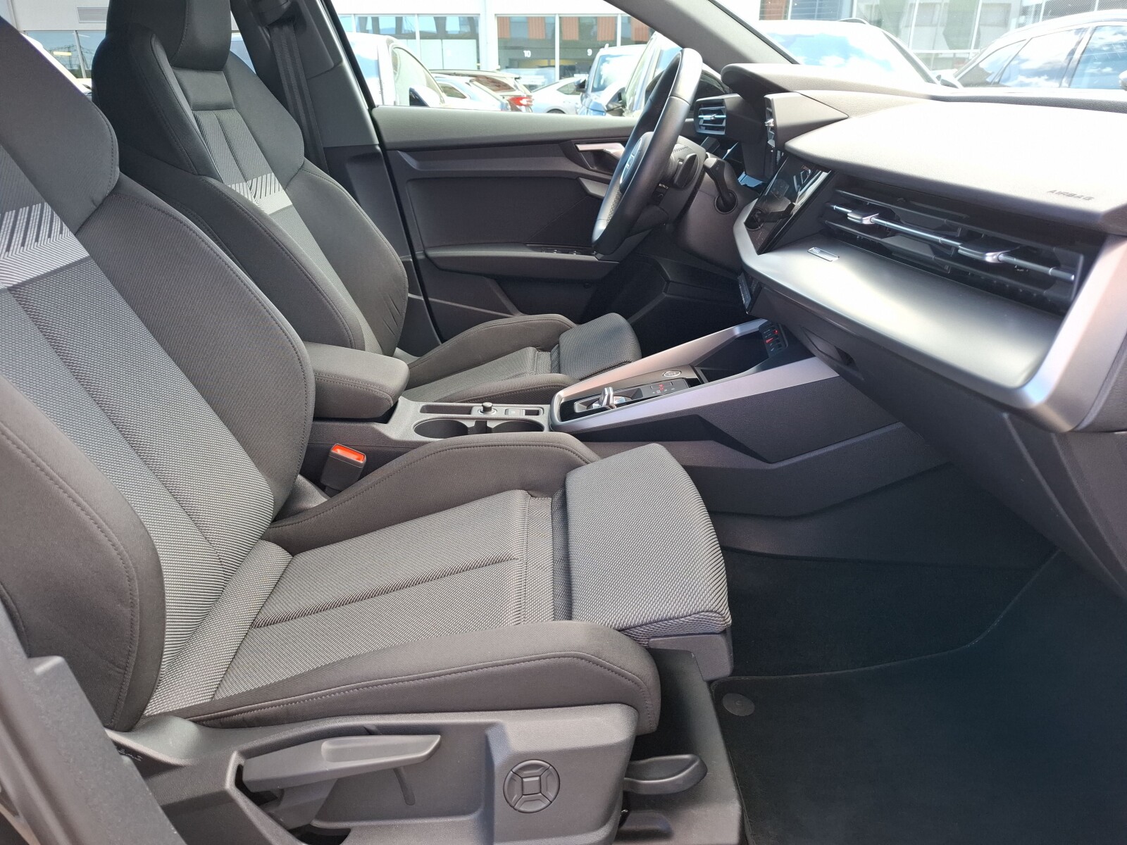 Audi A3 Sportback - zdjęcie 15