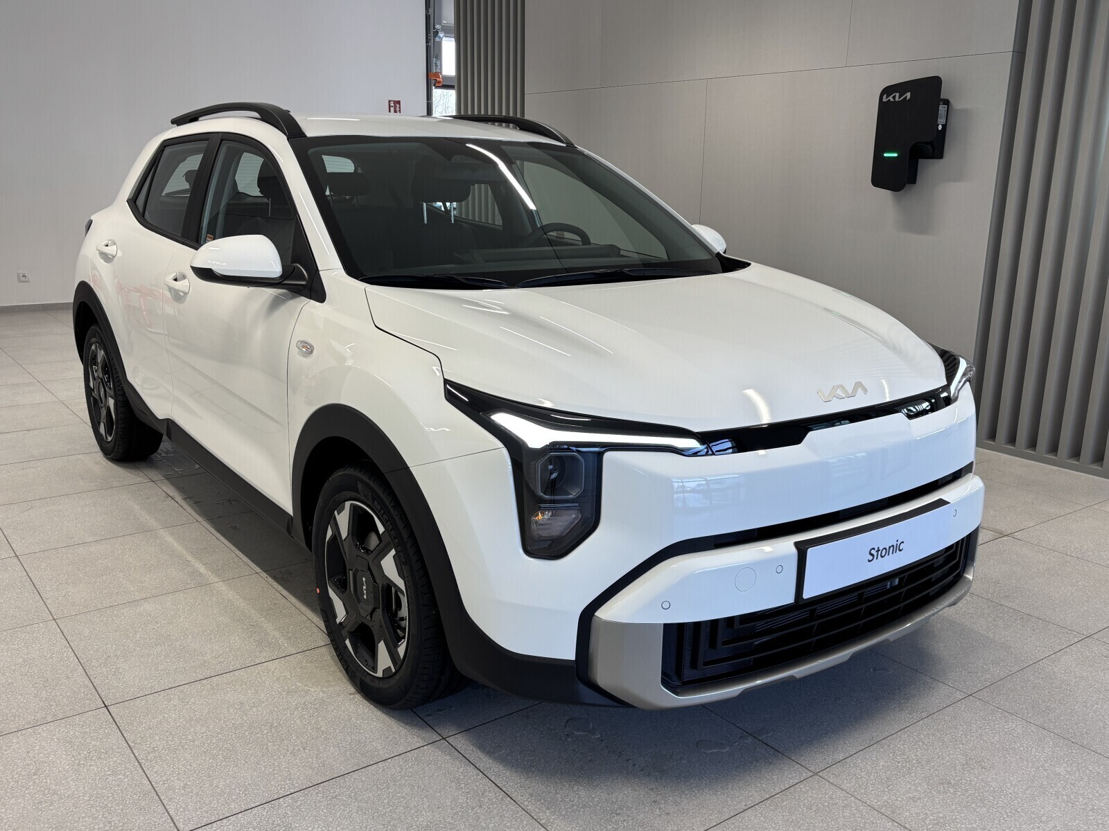 KIA Stonic M manual biały (2026)