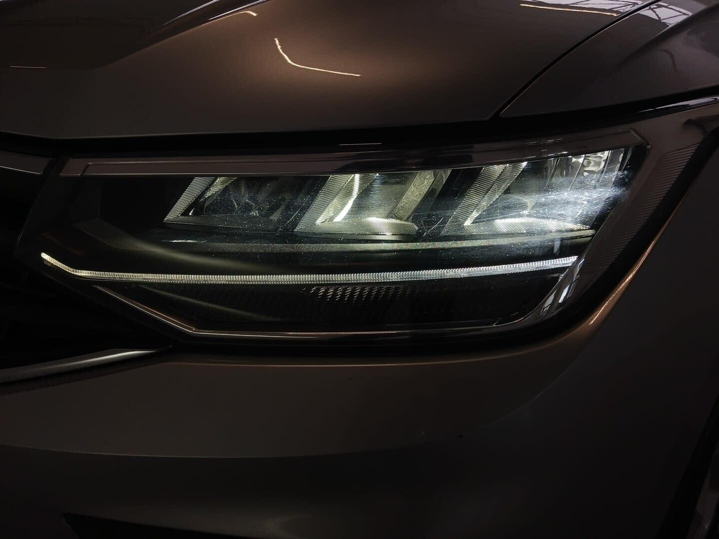 Volkswagen Tiguan - zdjęcie 10