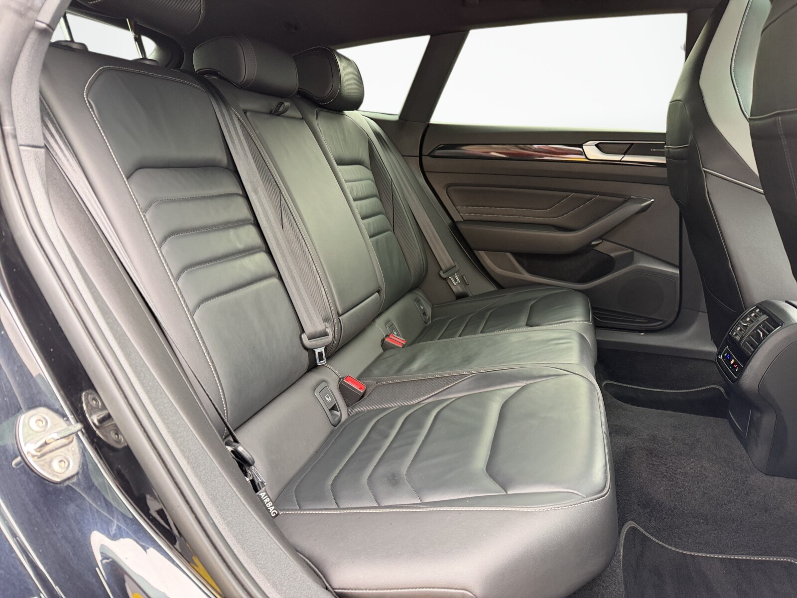 Volkswagen Arteon Shooting Brake - zdjęcie 18