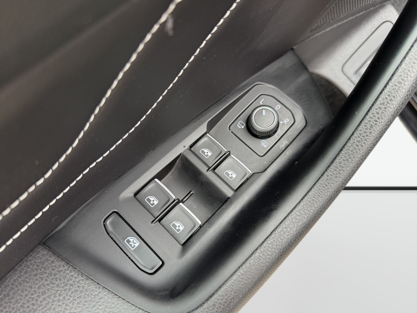 Volkswagen Arteon Shooting Brake - zdjęcie 11