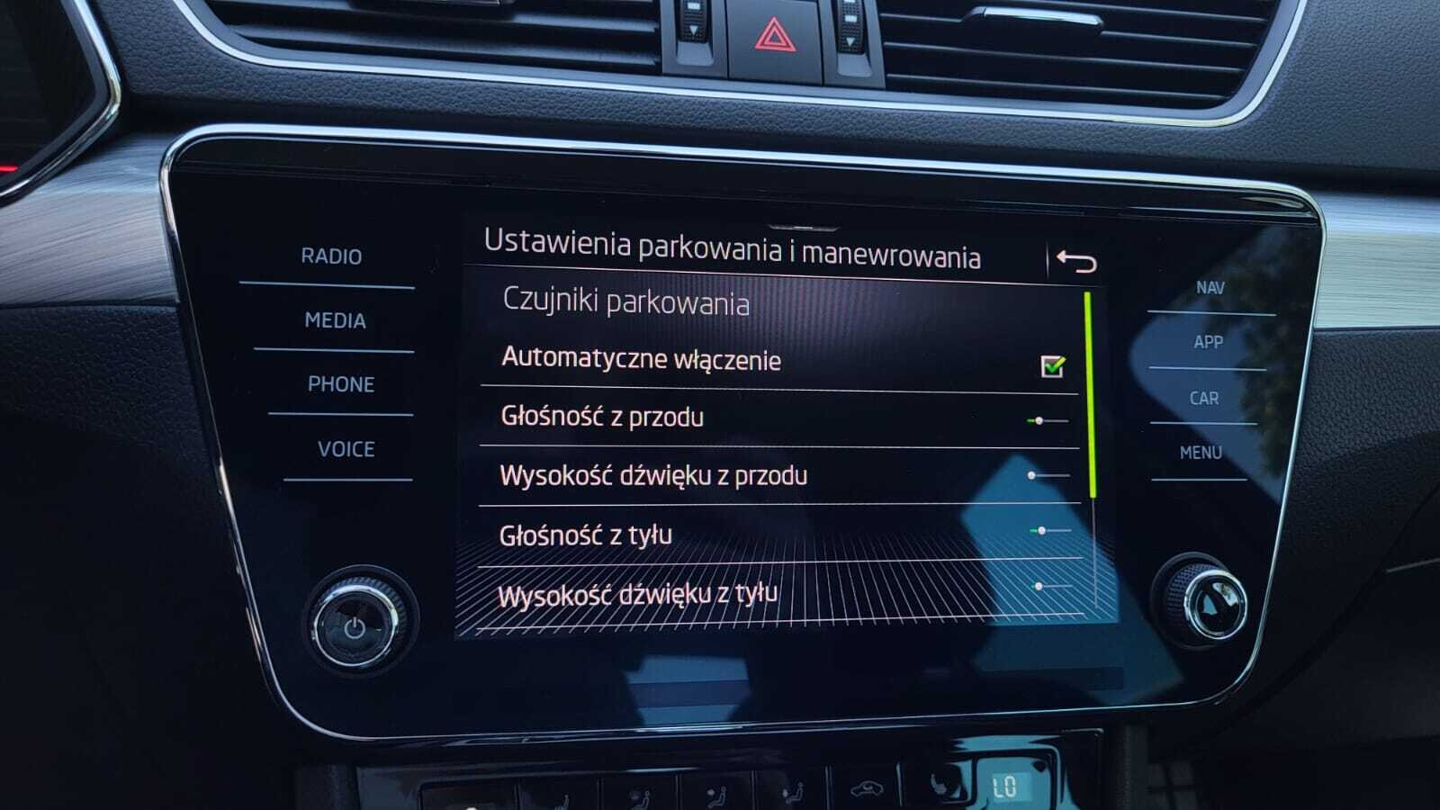 Škoda Superb - zdjęcie 29