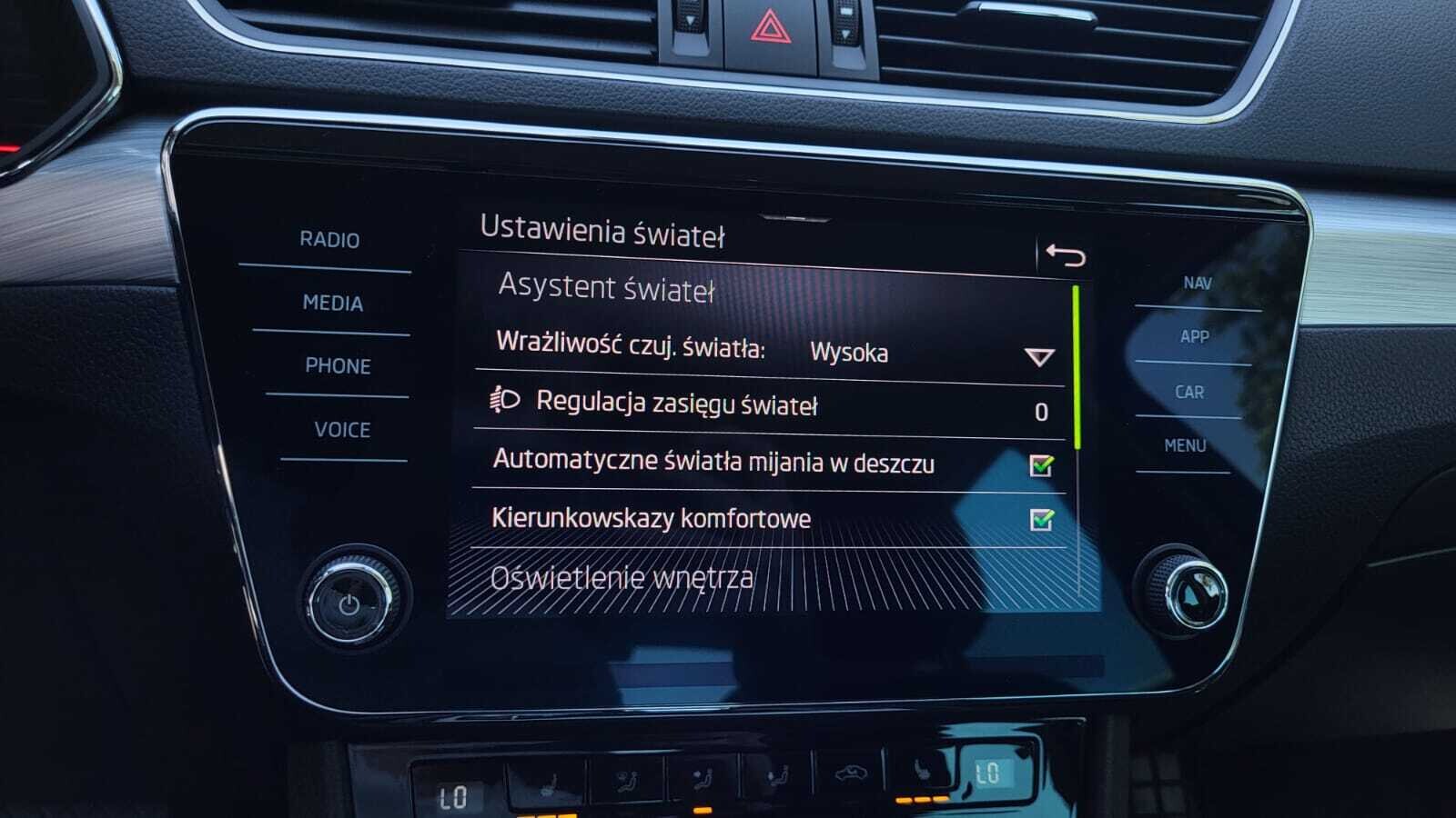 Škoda Superb - zdjęcie 31