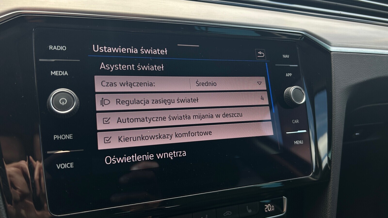 Volkswagen Passat Variant - zdjęcie 30