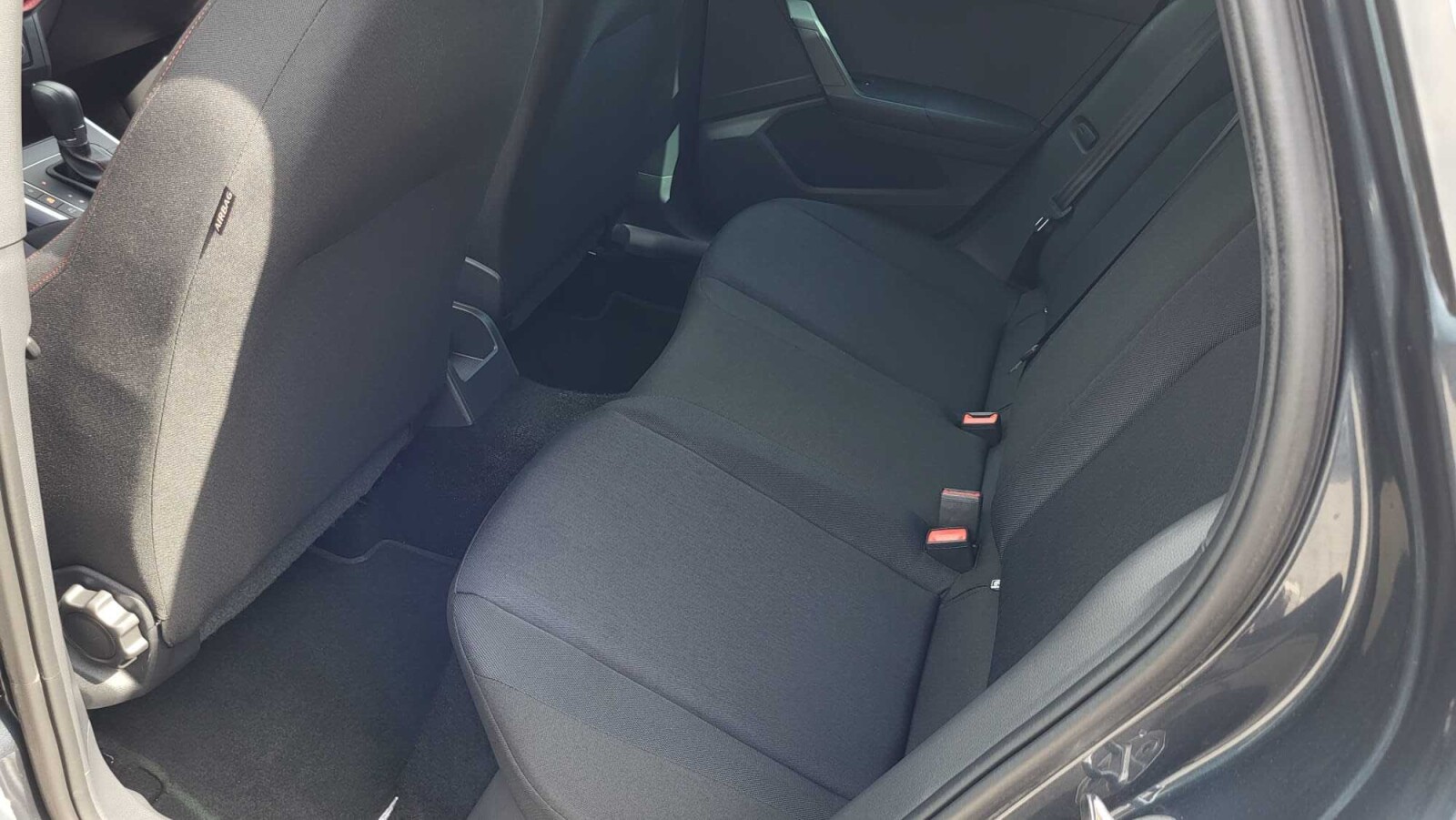 Seat Arona - zdjęcie 11