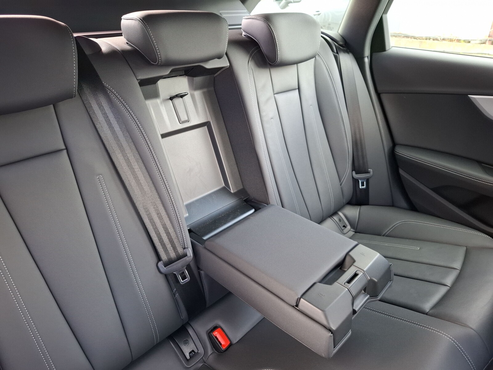 Audi A4 Allroad - zdjęcie 16