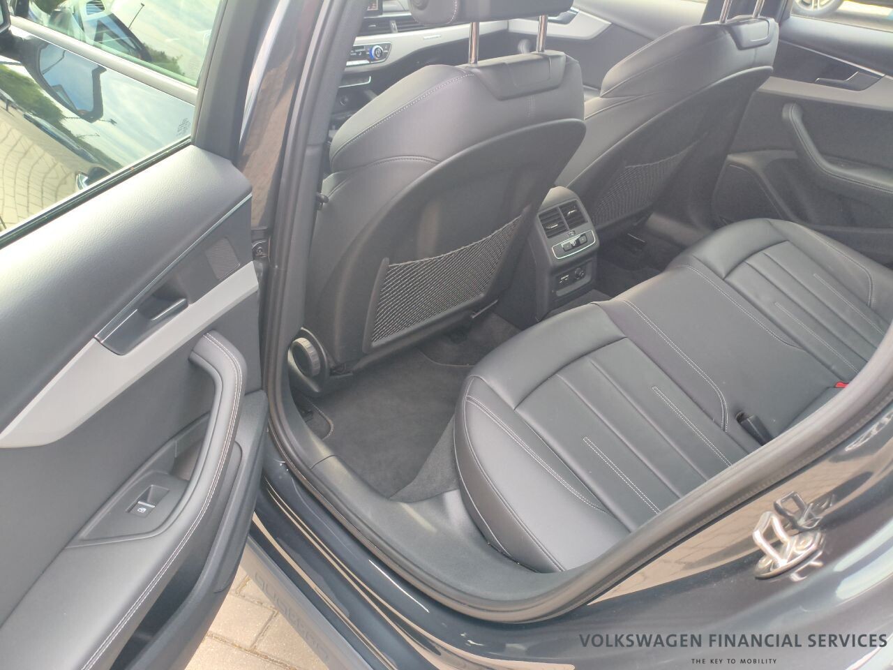 Audi A4 Allroad - zdjęcie 9