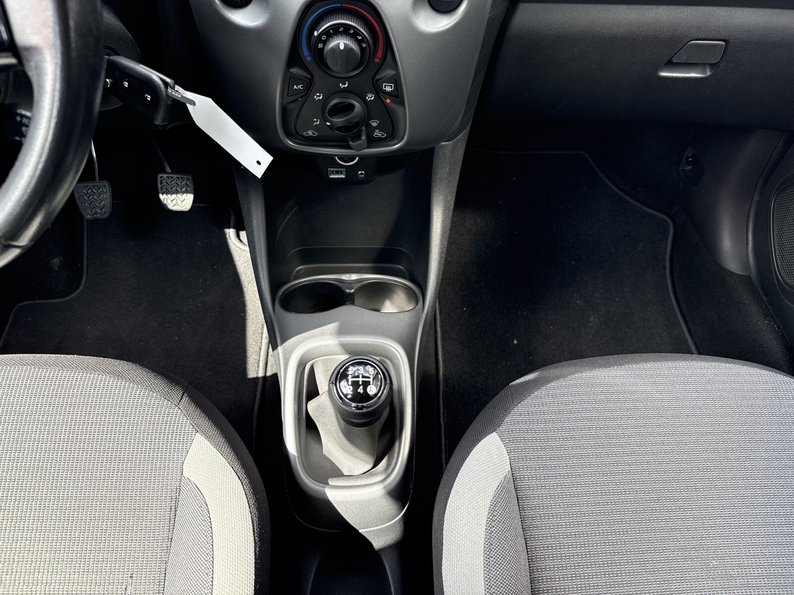 Toyota Aygo - zdjęcie 15