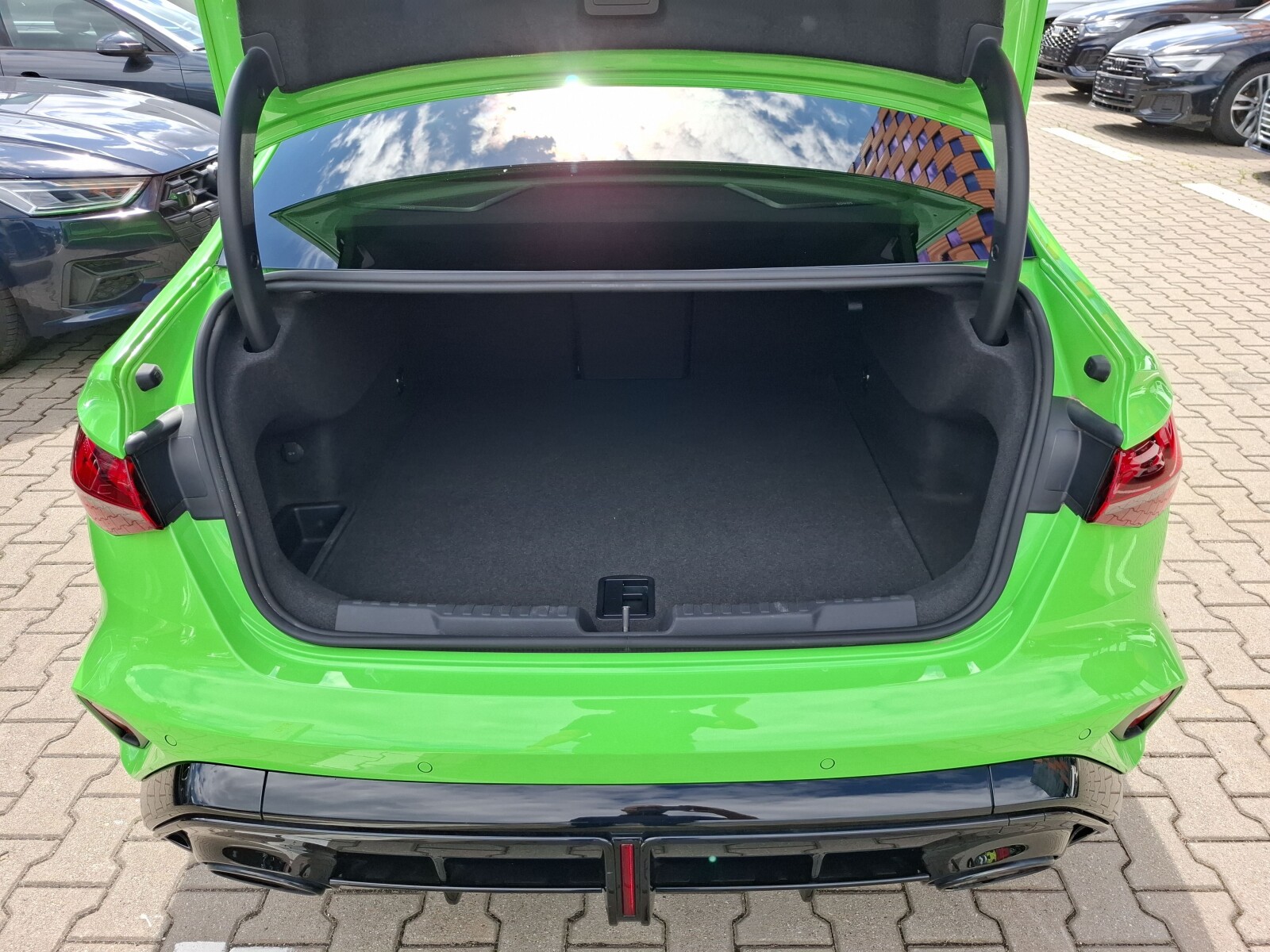 Audi RS 3 Limousine - zdjęcie 9