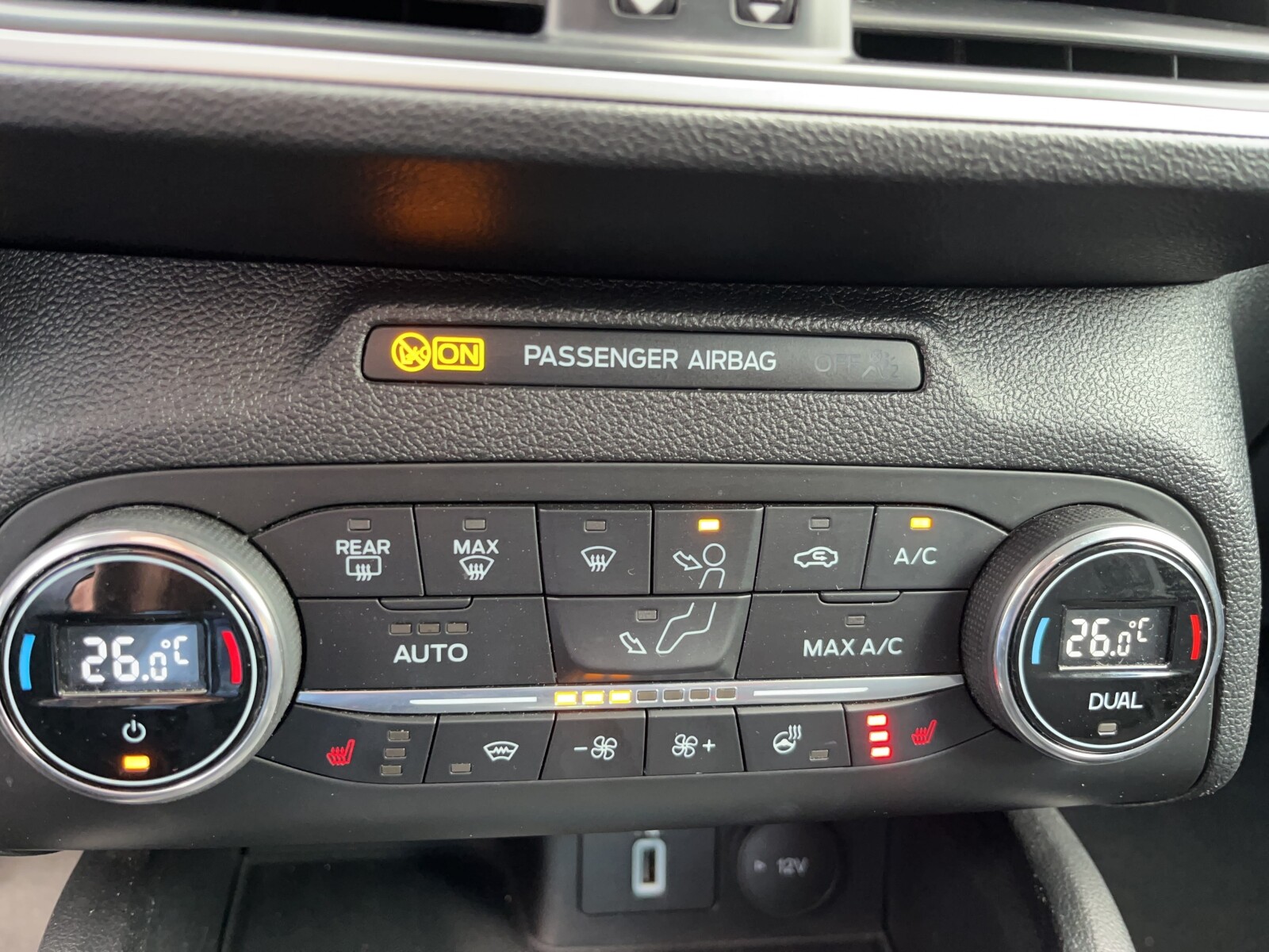 Ford Focus - zdjęcie 29