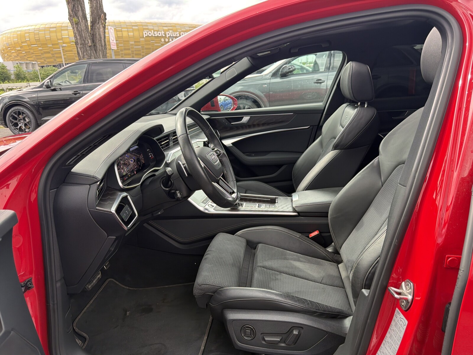Audi A6 Avant - zdjęcie 11