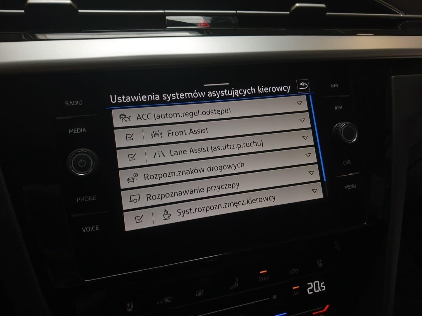 Volkswagen Arteon - zdjęcie 21