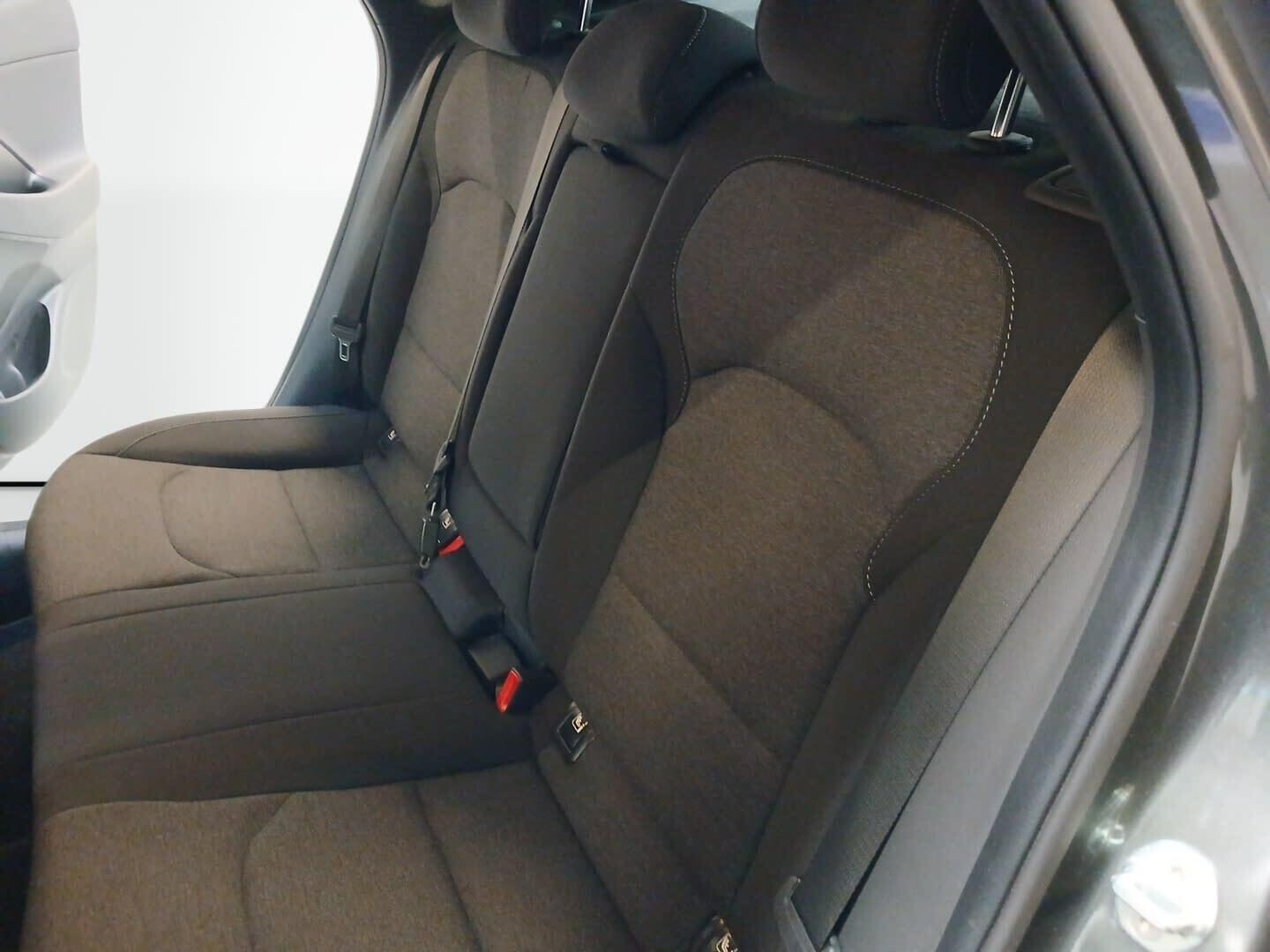 Hyundai i30 - zdjęcie 22