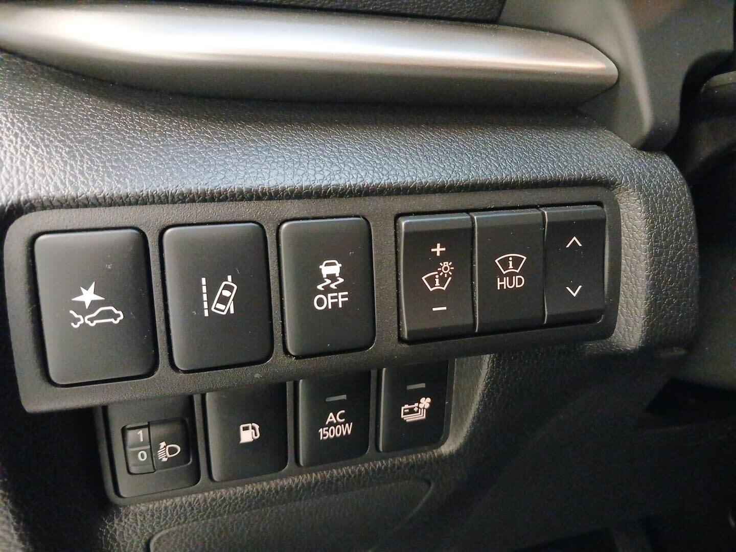 Mitsubishi Eclipse Cross - zdjęcie 33