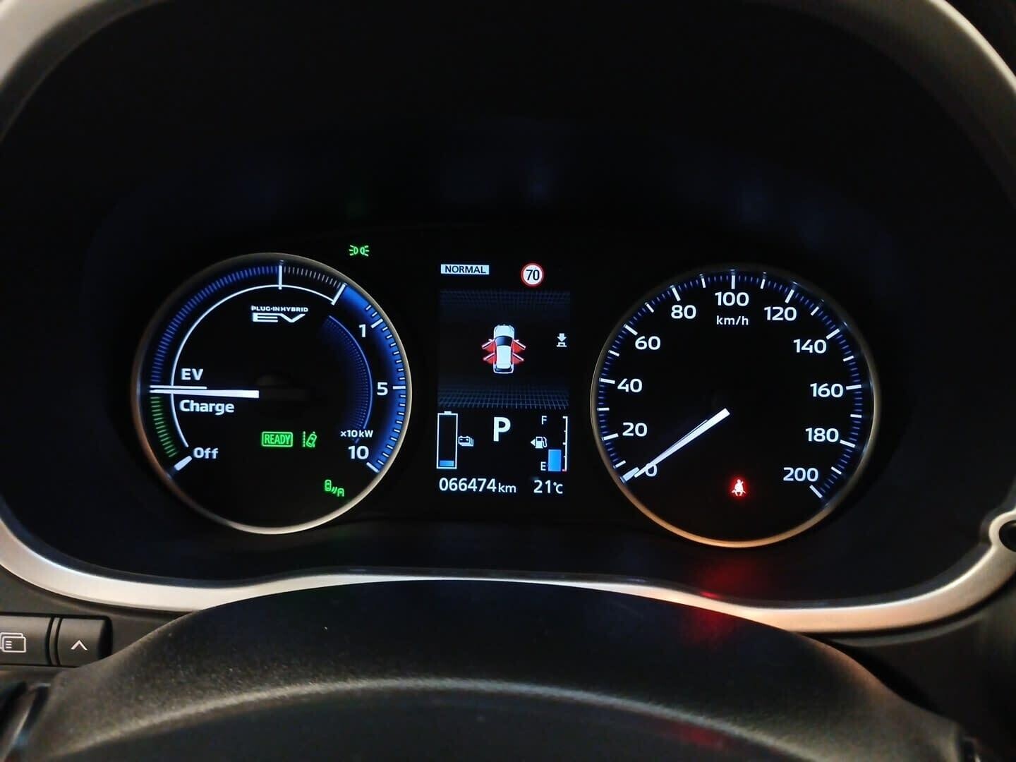 Mitsubishi Eclipse Cross - zdjęcie 32