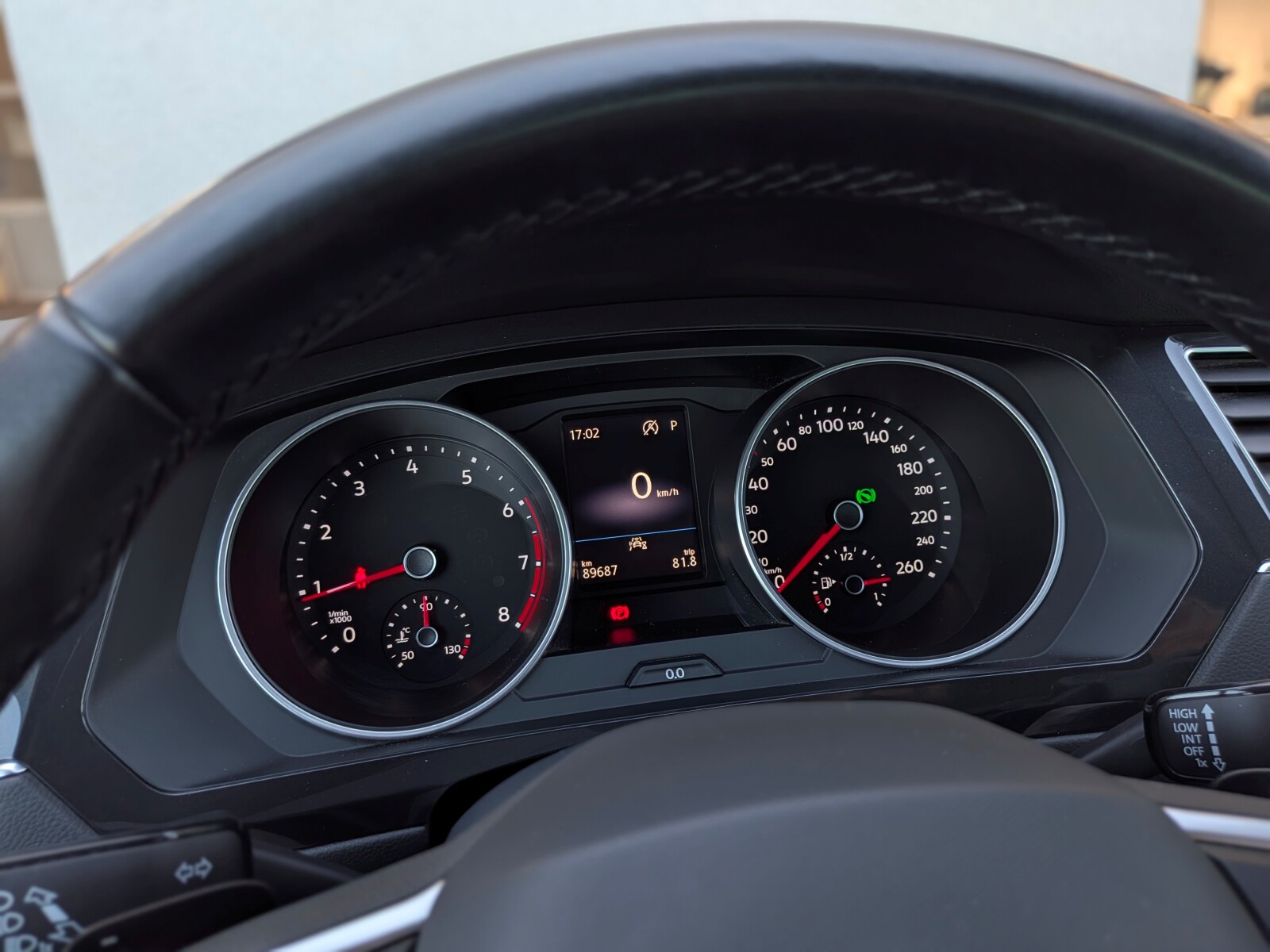 Volkswagen Tiguan - zdjęcie 22