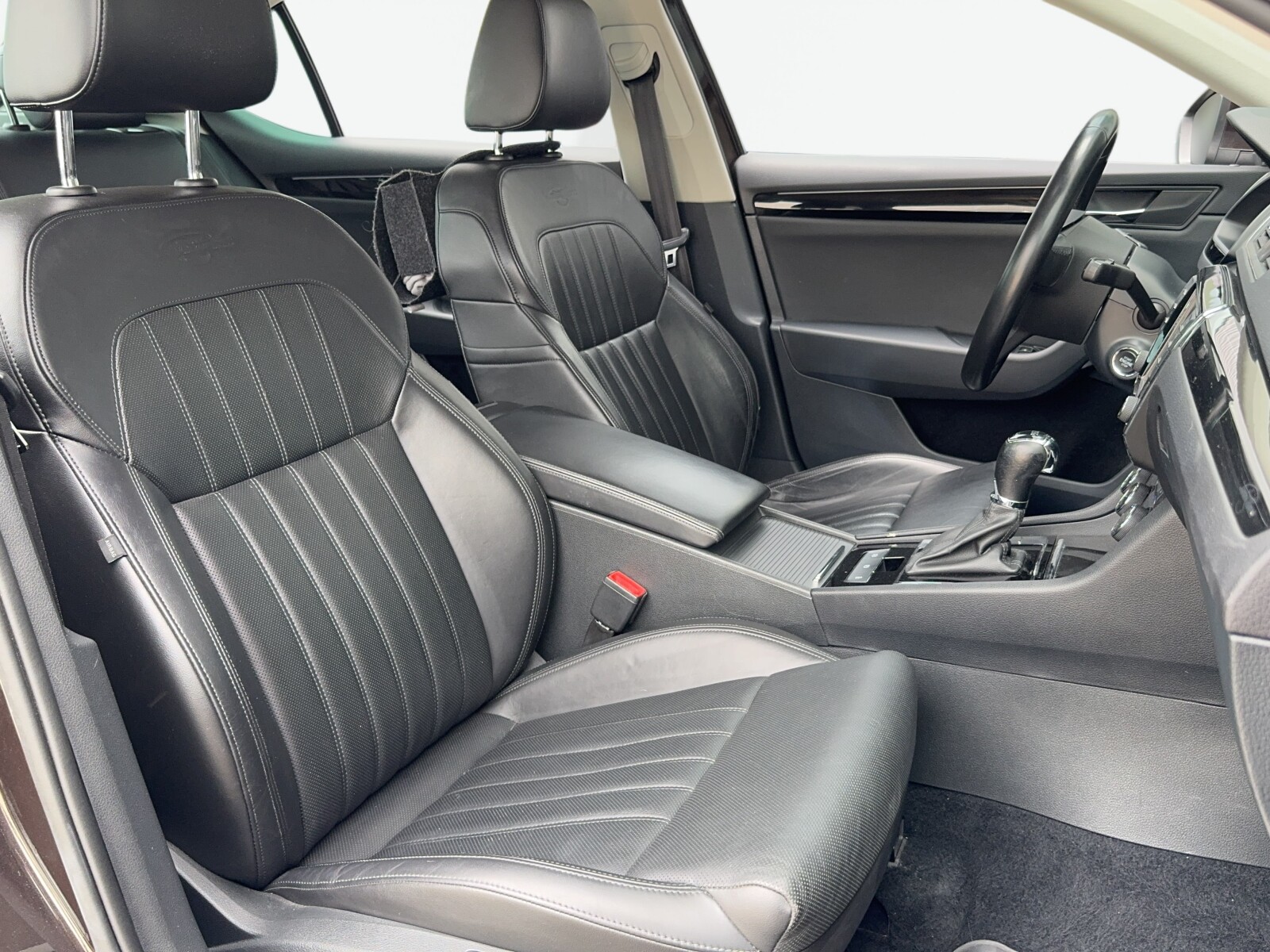 Škoda Superb - zdjęcie 19