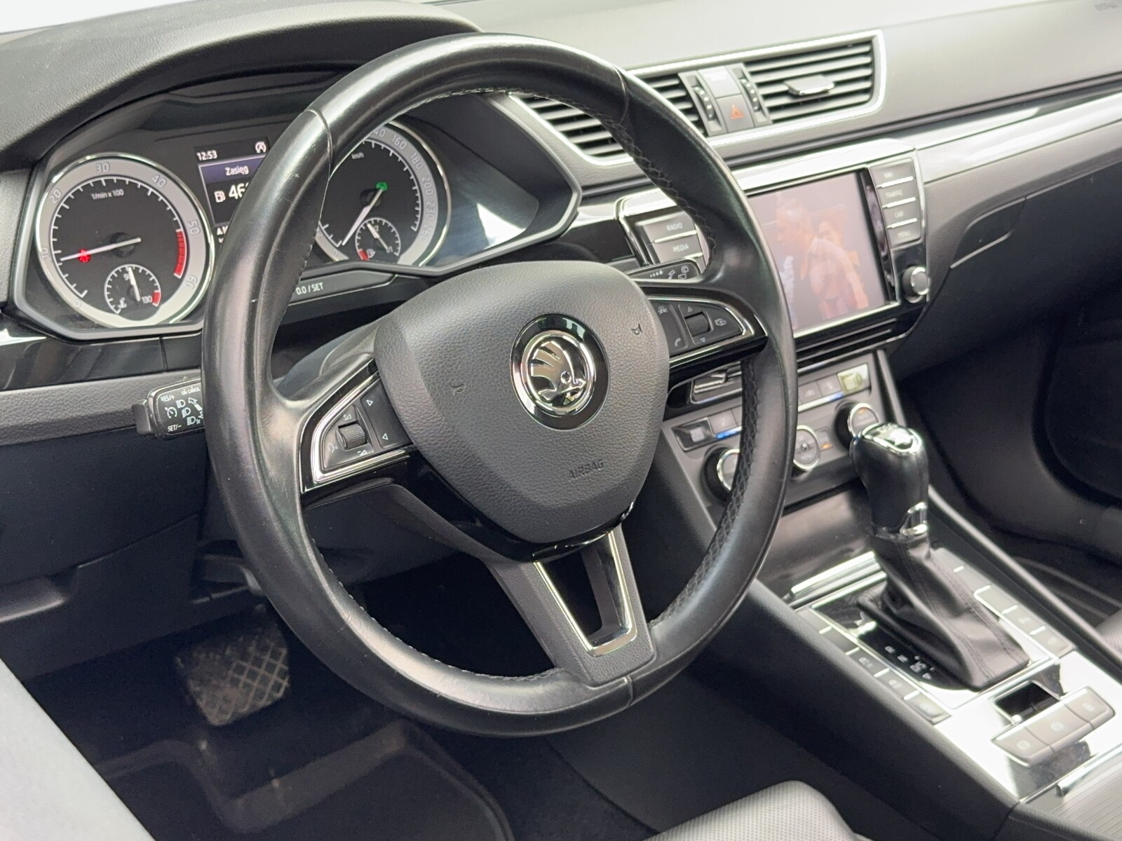 Škoda Superb - zdjęcie 23