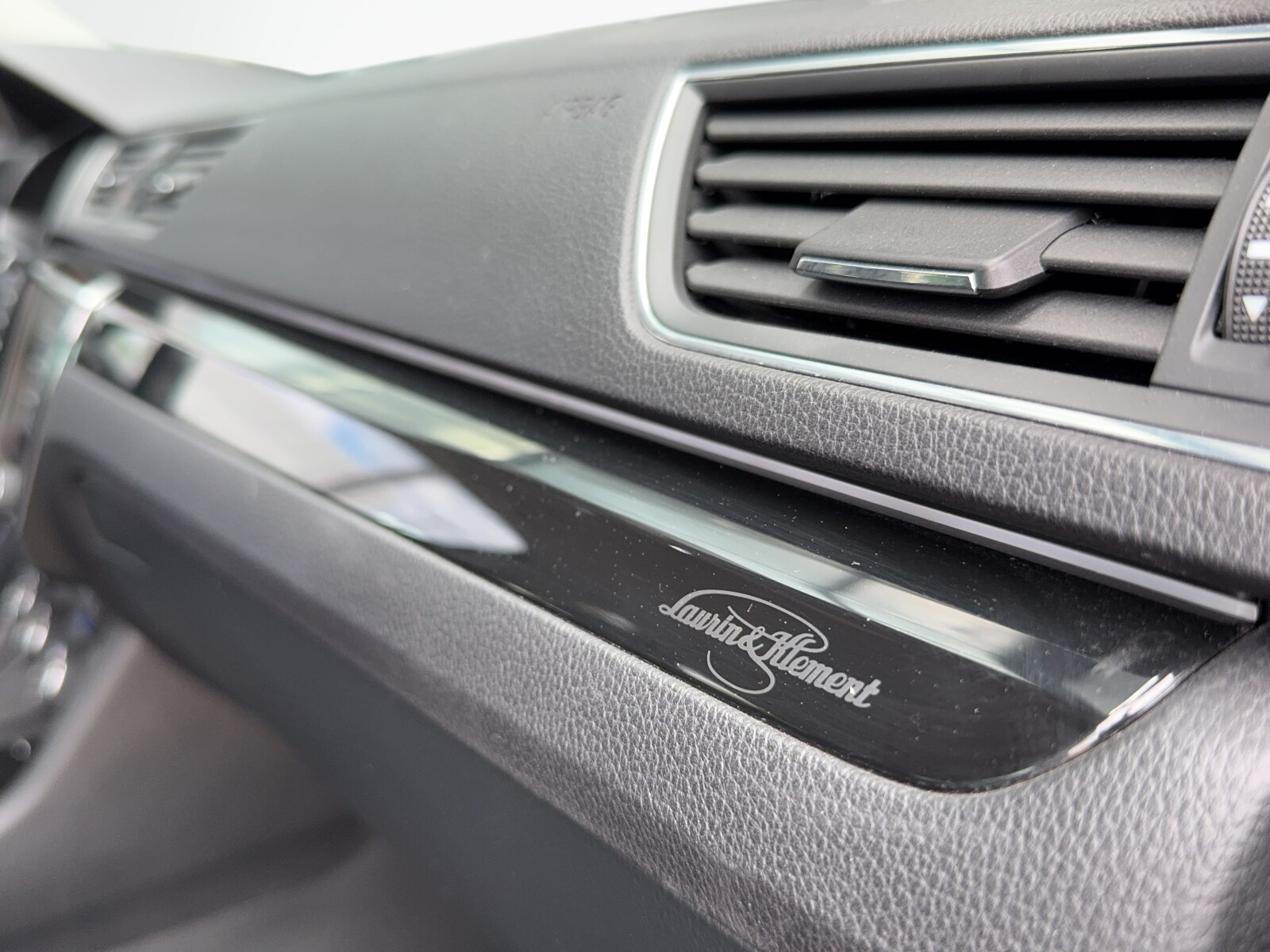 Škoda Superb - zdjęcie 21