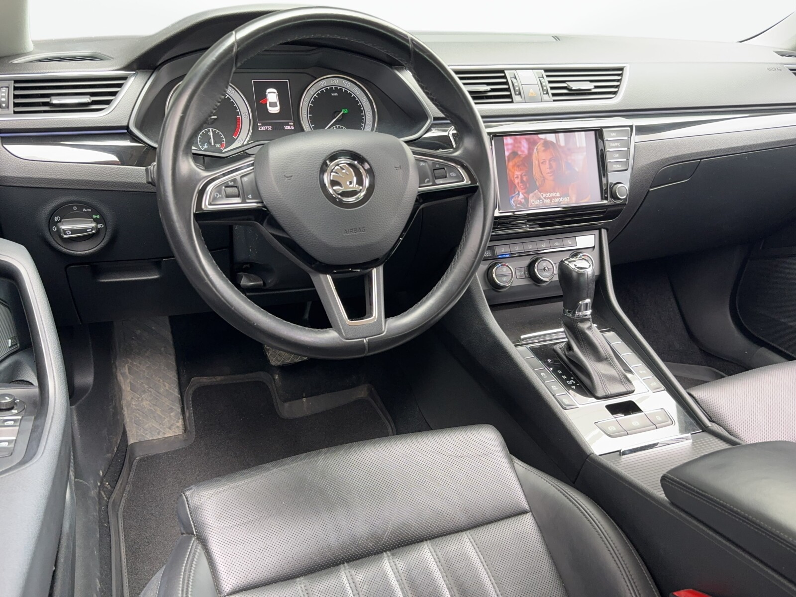 Škoda Superb - zdjęcie 14