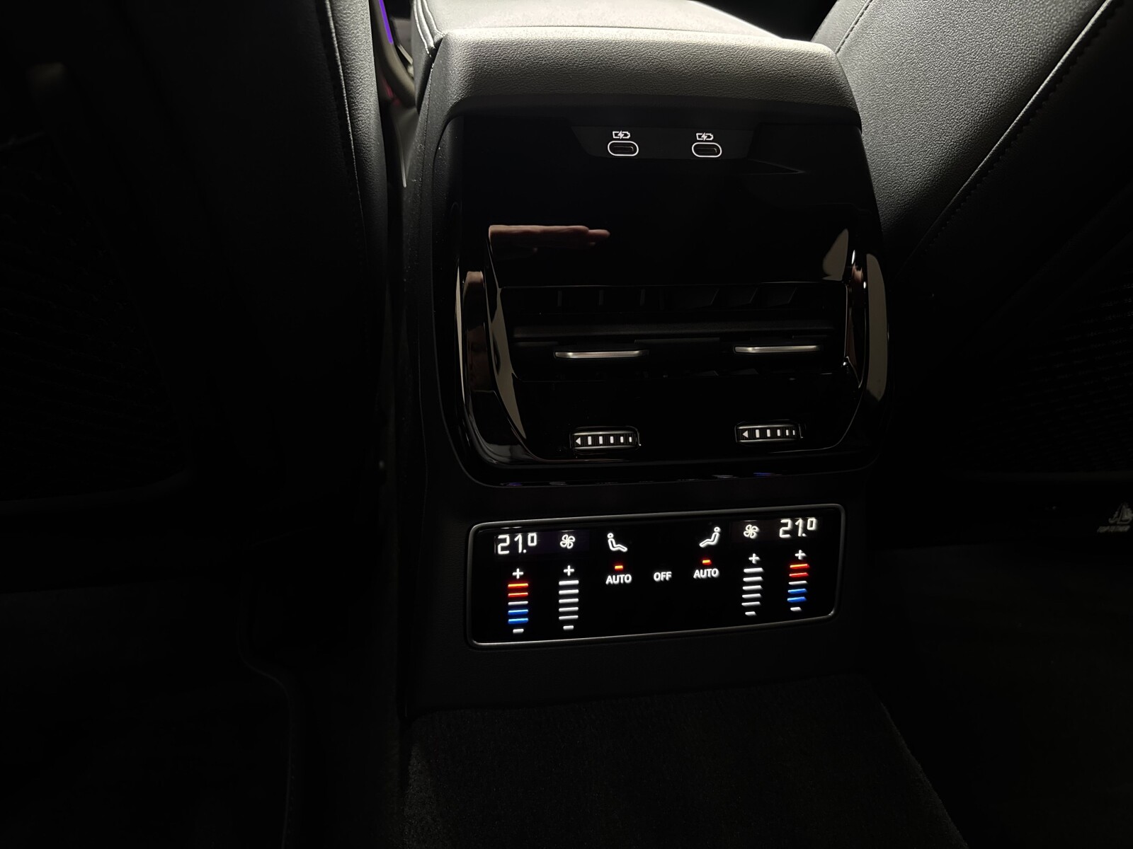 Audi A6 Avant - zdjęcie 30