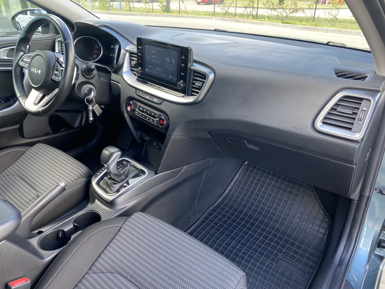 Kia Ceed - zdjęcie 17