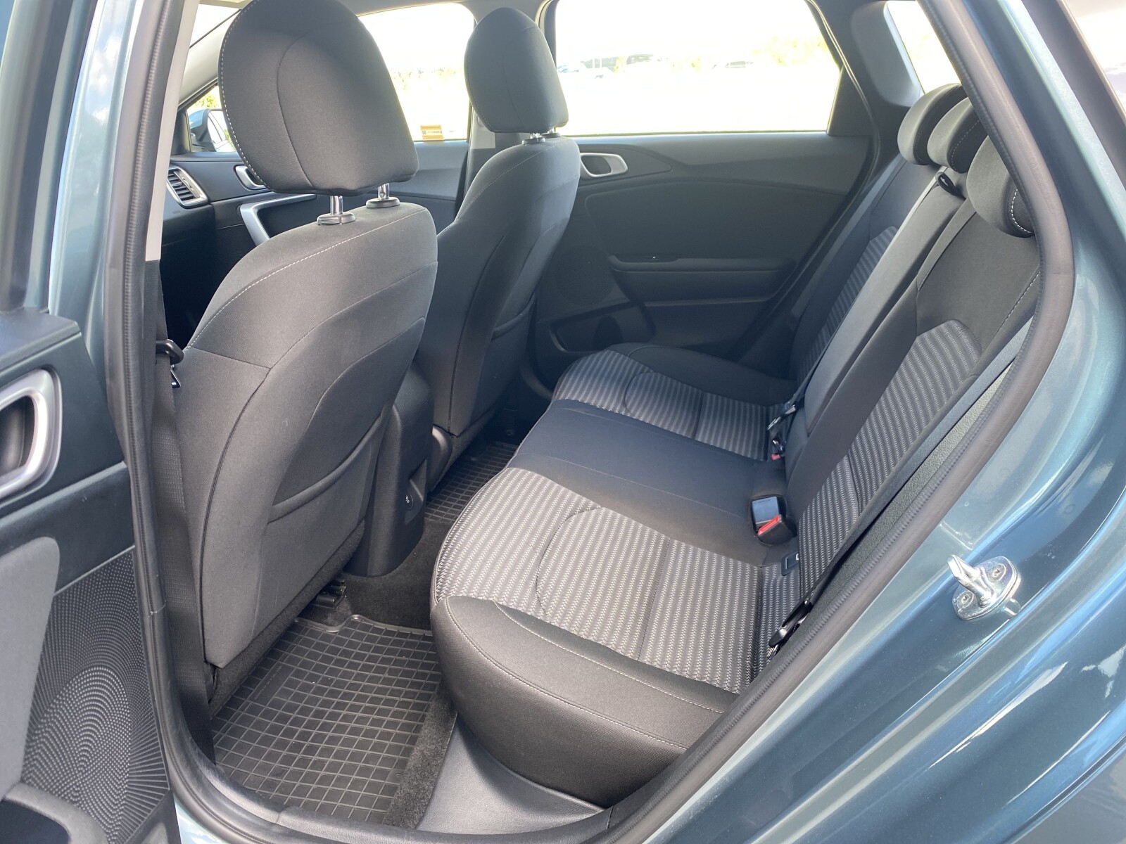 Kia Ceed - zdjęcie 10
