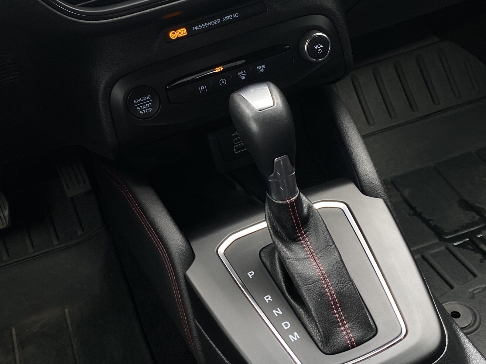 Ford Focus - zdjęcie 17