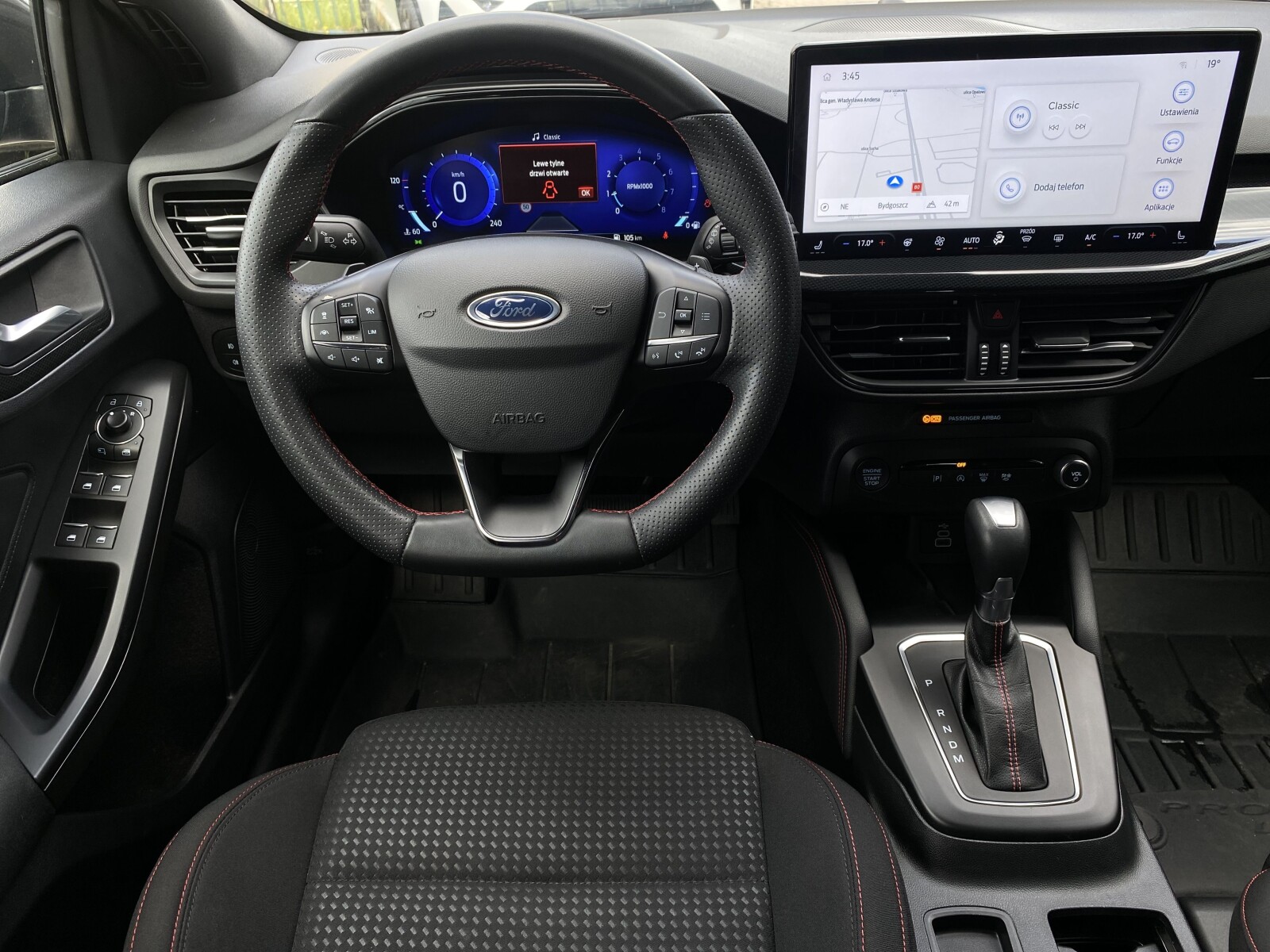 Ford Focus - zdjęcie 10