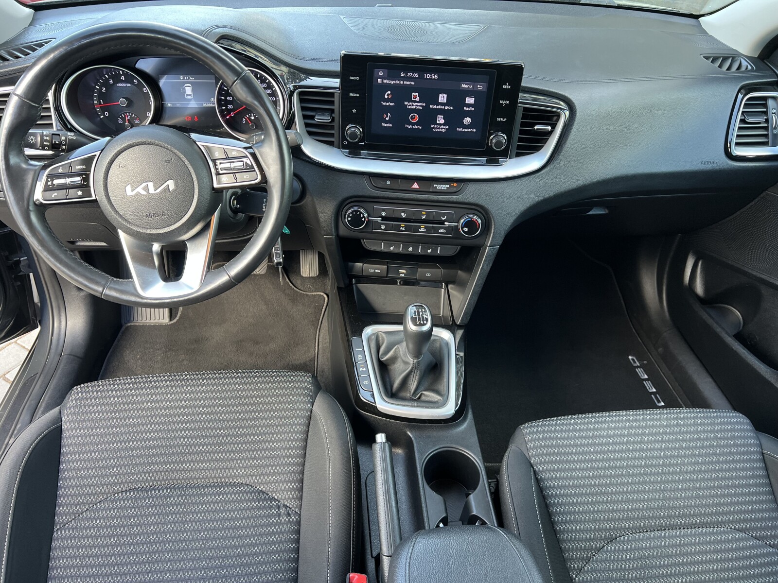 Kia Ceed - zdjęcie 25