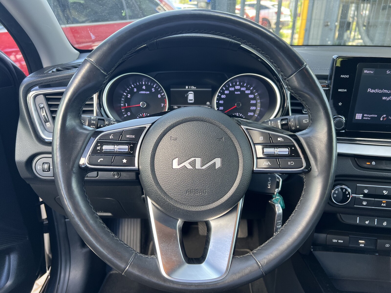 Kia Ceed - zdjęcie 16