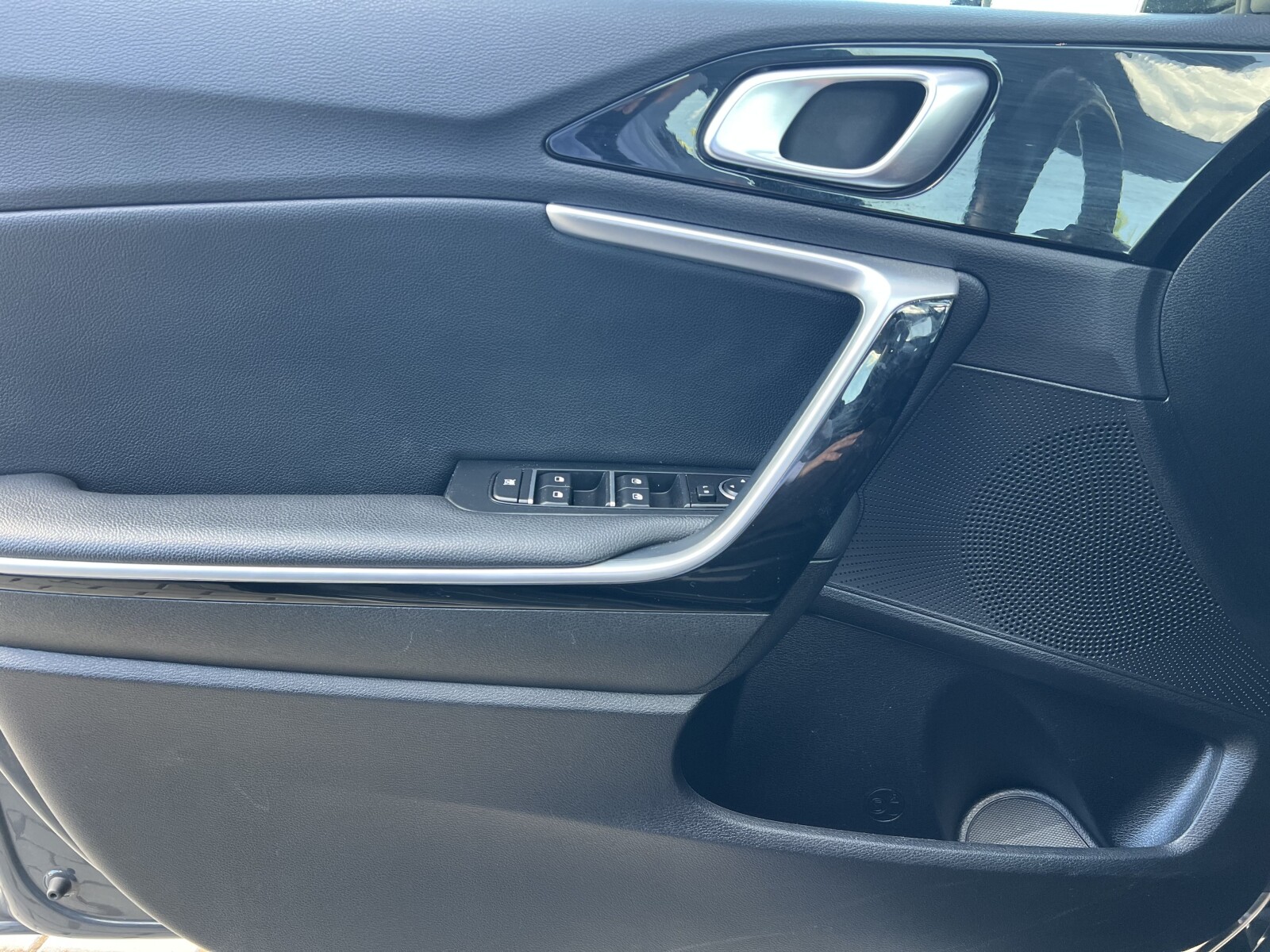 Kia Ceed - zdjęcie 9