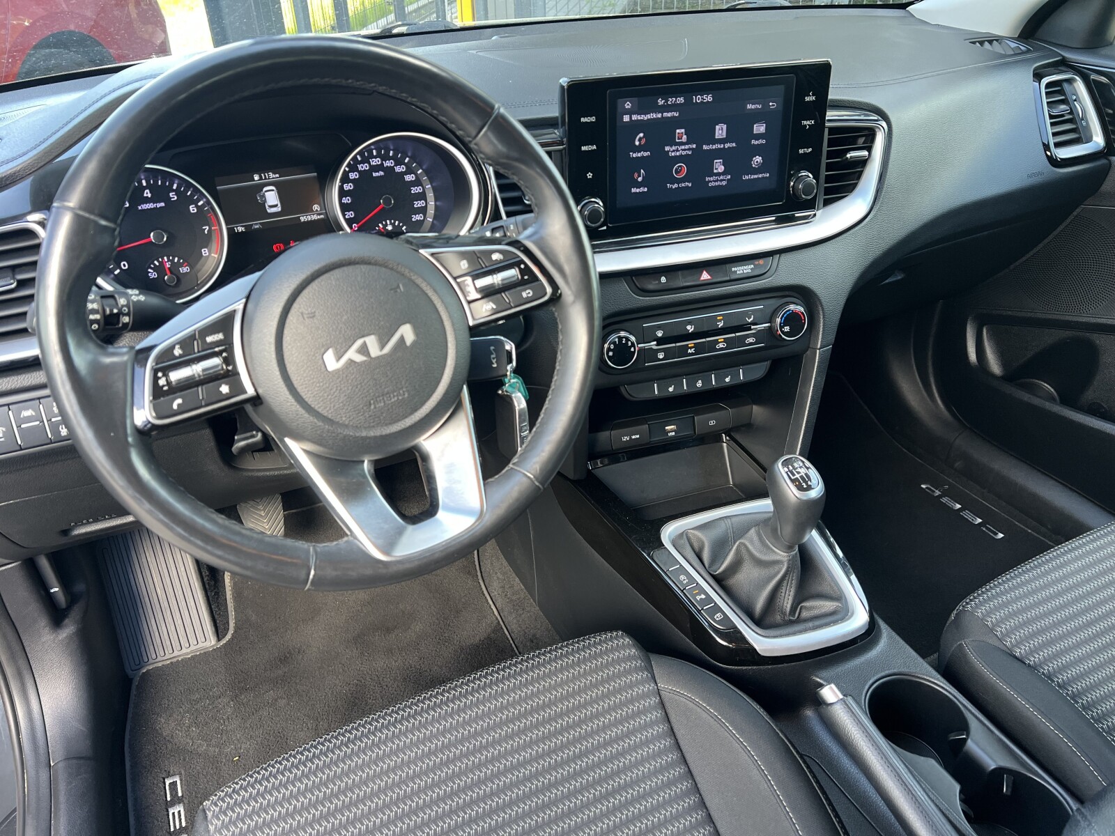 Kia Ceed - zdjęcie 24
