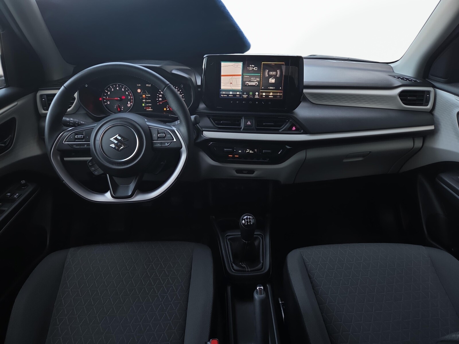 Suzuki Swift - zdjęcie 10
