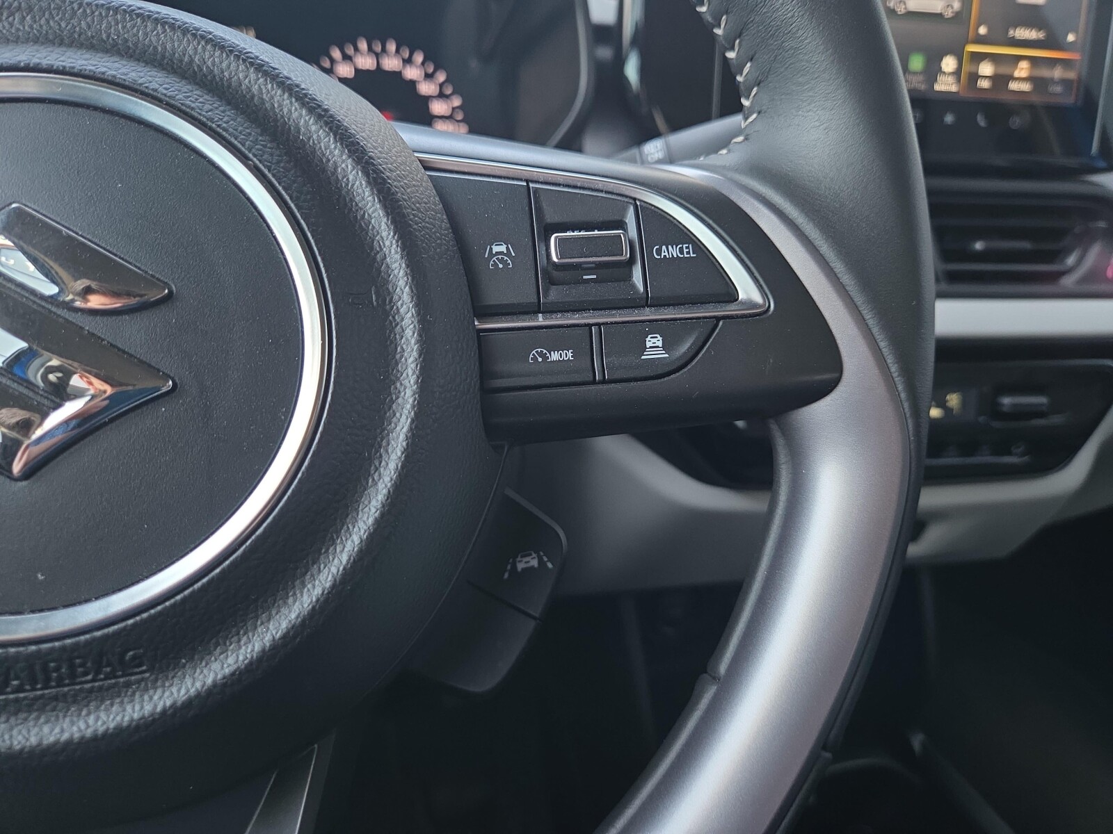 Suzuki Swift - zdjęcie 19