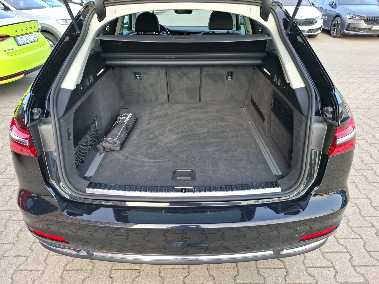 Audi A6 Avant - zdjęcie 10